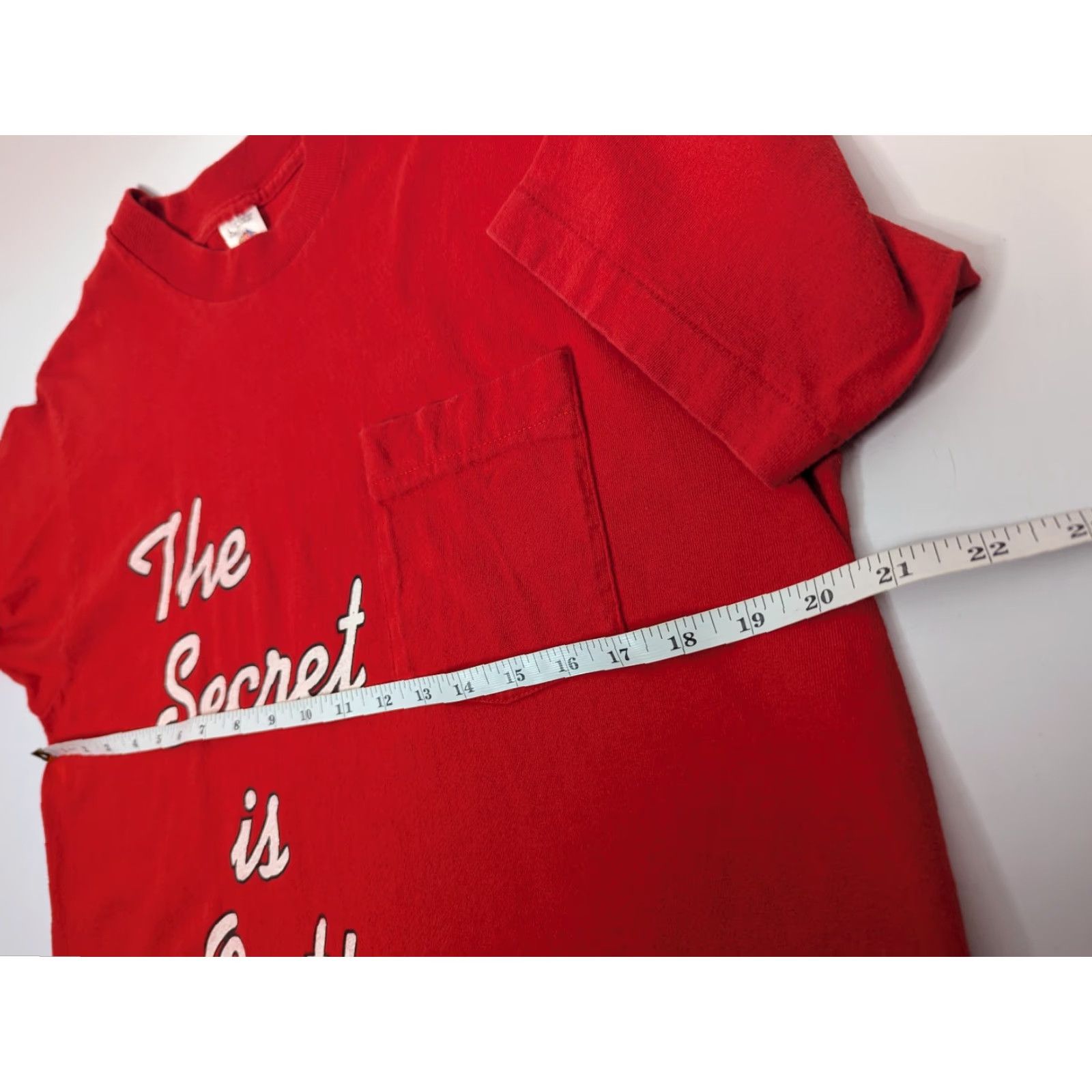 Fruit Of The Loom VINTAGE The Secret is Out! Fontana CA Red Single Stitch T Shirt Large Nike? Size US L / EU 52-54 / 3 - 6 Thumbnail