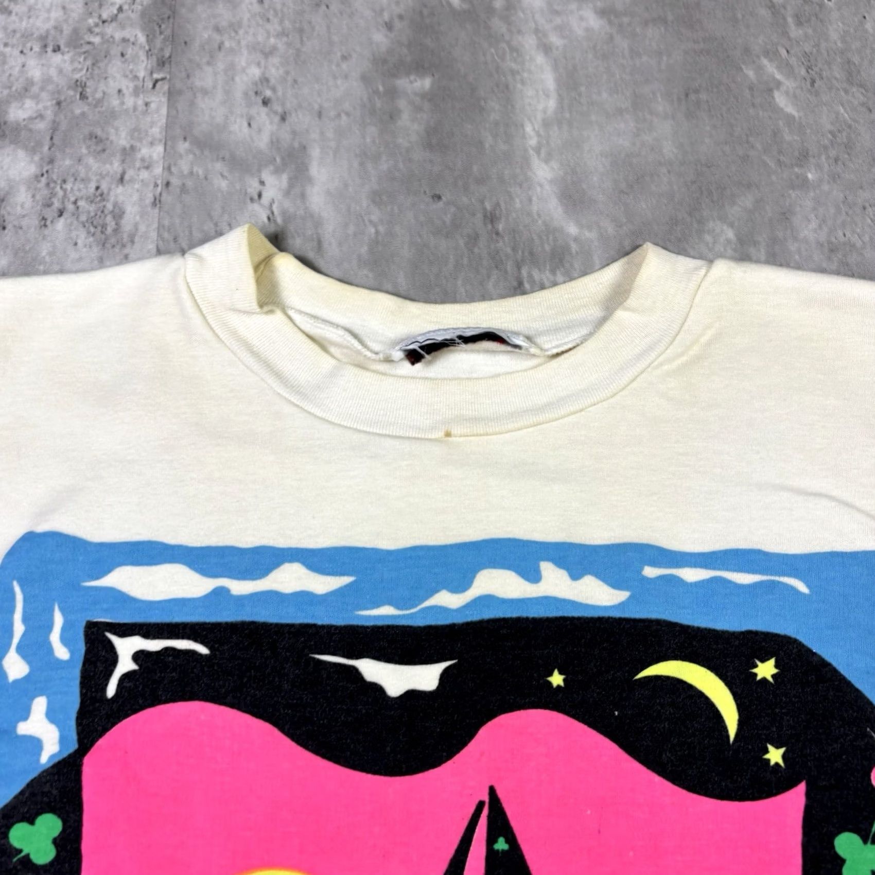 Vintage VINTAGE Barbados Beach T-Shirt Shirt Men S White Cotton Graphic Print Art 80s 90s Size US S / EU 44-46 / 1 - 7 Thumbnail