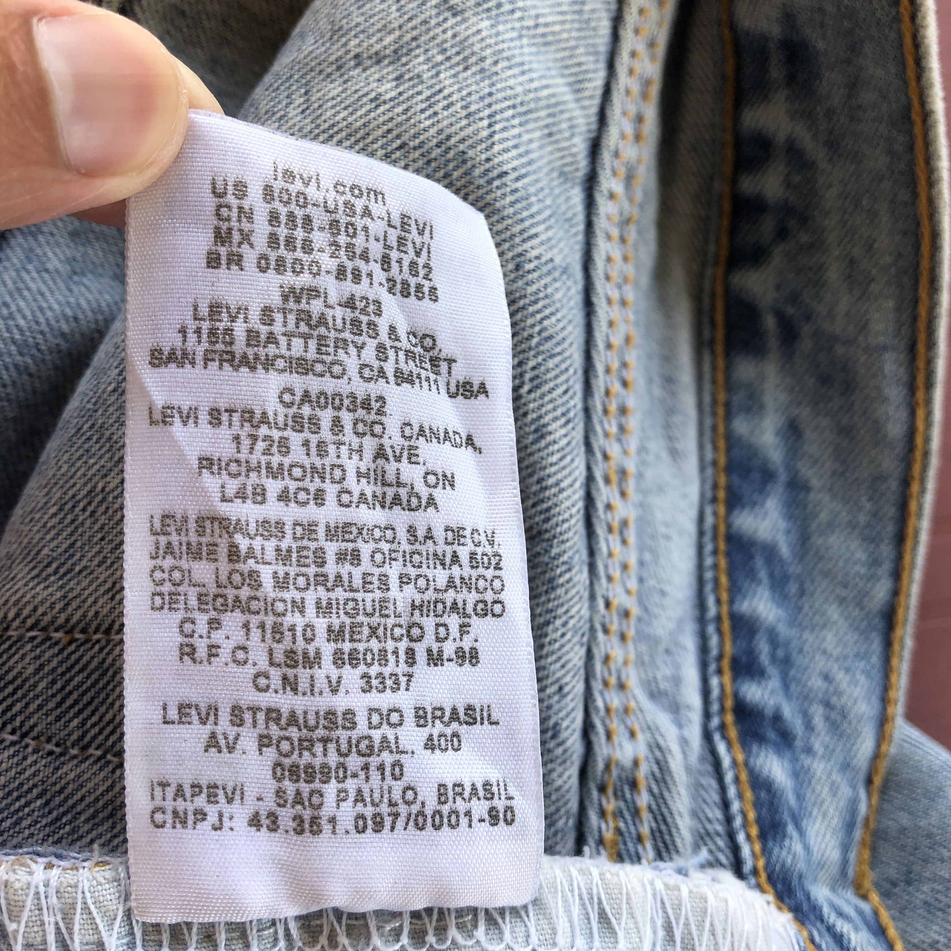 Levi's Vintage Distressed Levis 501 Jeans Levi's Light Wash Denim Size 24" / US 00 / IT 34 - 8 Thumbnail
