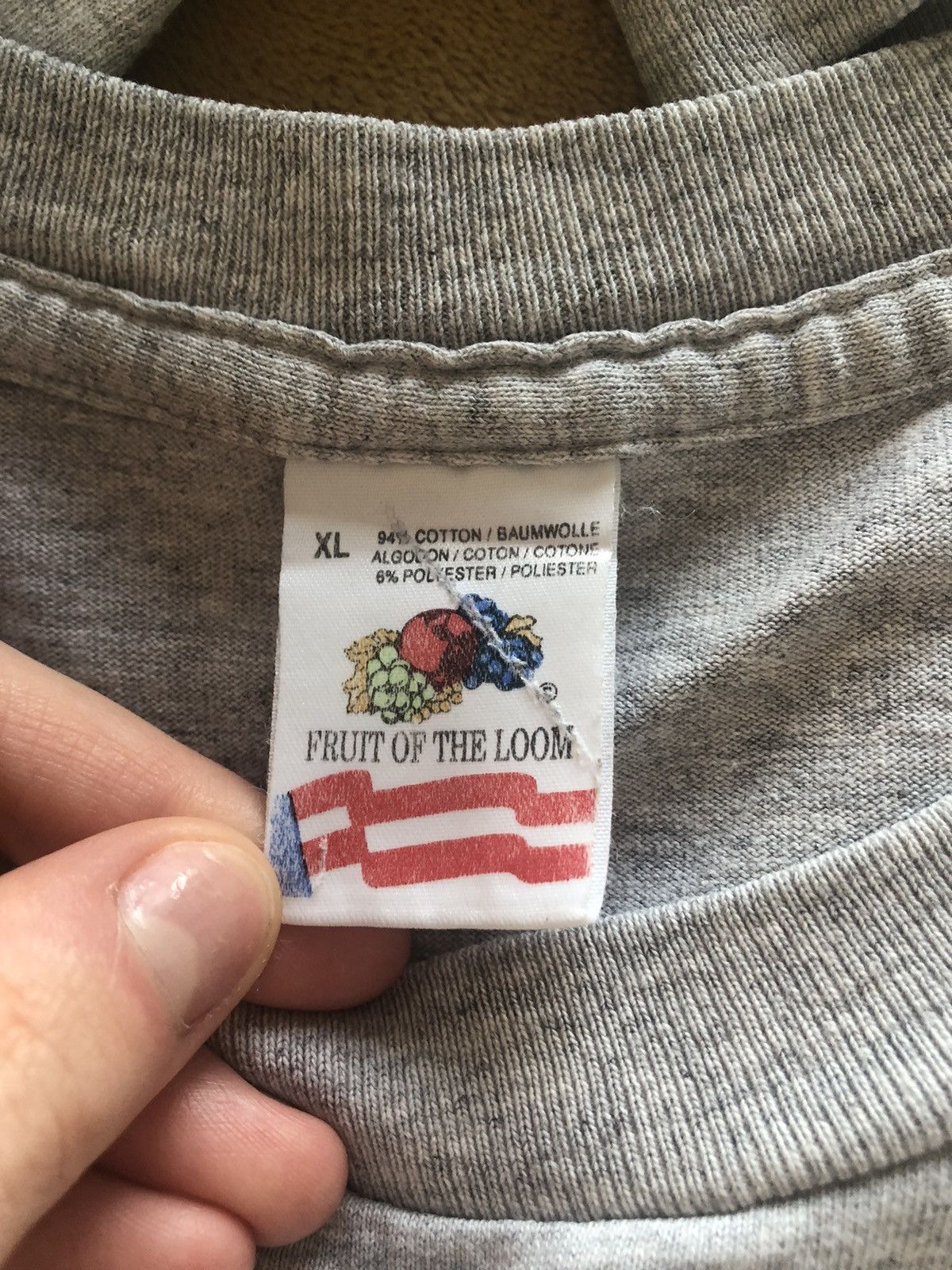 Fruit Of The Loom × Vintage FRUIT OF THE LOOM VINTAGE LIGHT SPORT LONG SLEEVE TEE SHIRT Size US L / EU 52-54 / 3 - 3 Thumbnail