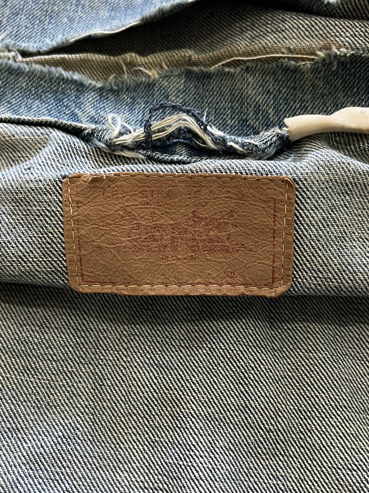 Levi's vintage 1960's levis 70505 trucker denim "TRASH" jacket Size US M / EU 48-50 / 2 - 9 Thumbnail
