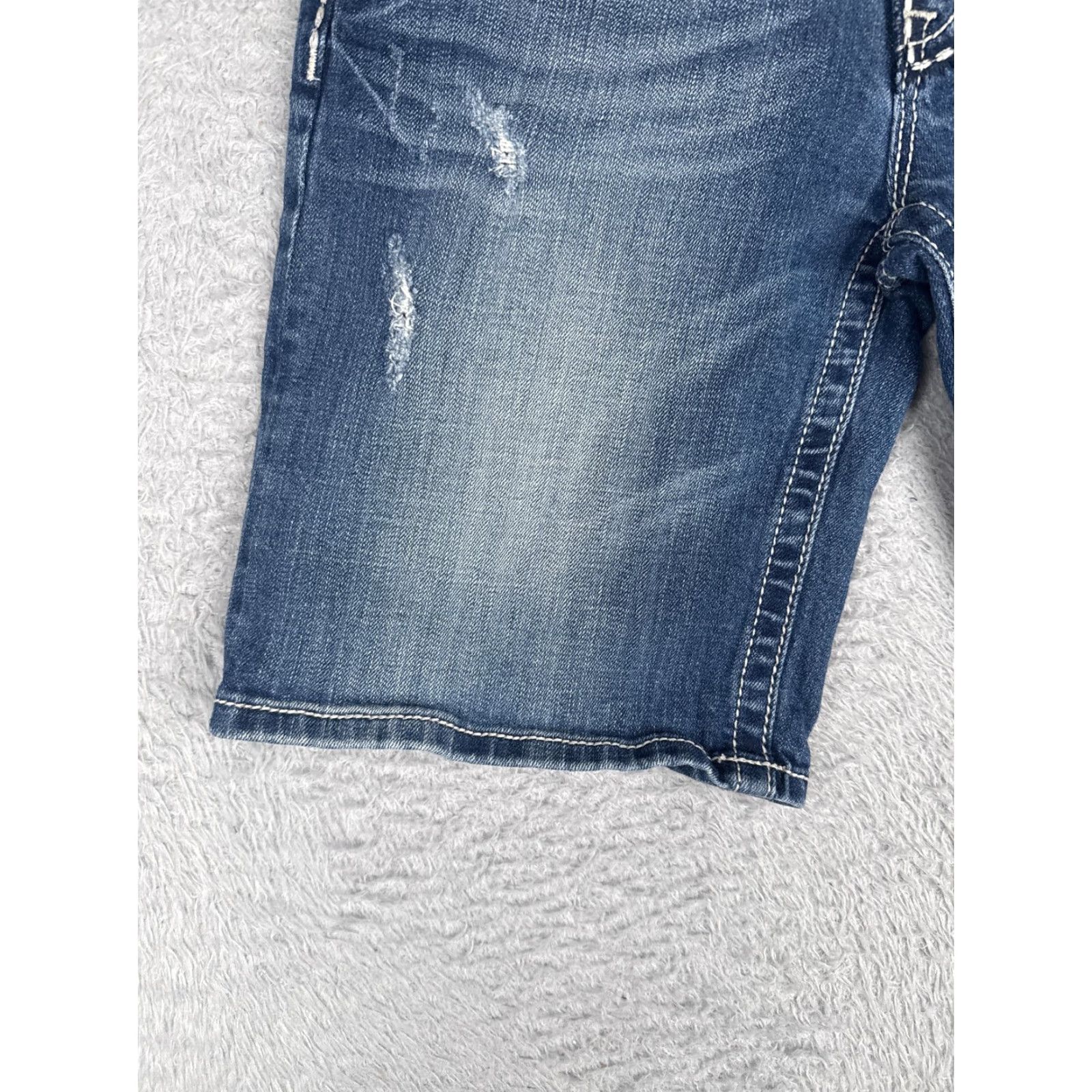 Miss Me Miss Me Shorts Bermuda Womens 27 Denim Blue 9 in Inseam 5-Pocket Stretch Distressed Embroidered Contrast Stitch Vintage No (if not vintage) Size 27" / US 4 / IT 40 - 3 Thumbnail
