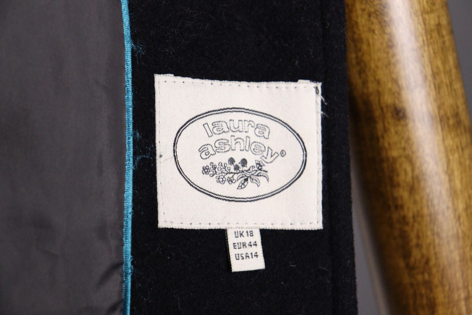 Designer Vintage Laura Ashley Black Wool Button UK 18 EUR 44 USA 14 Size M / US 6-8 / IT 42-44 - 8 Thumbnail