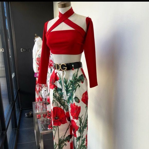 Givenchy Dolce & Gabbana halterneck cut-out top - NEW WITH TAGS Size M / US 6-8 / IT 42-44 - 8 Thumbnail