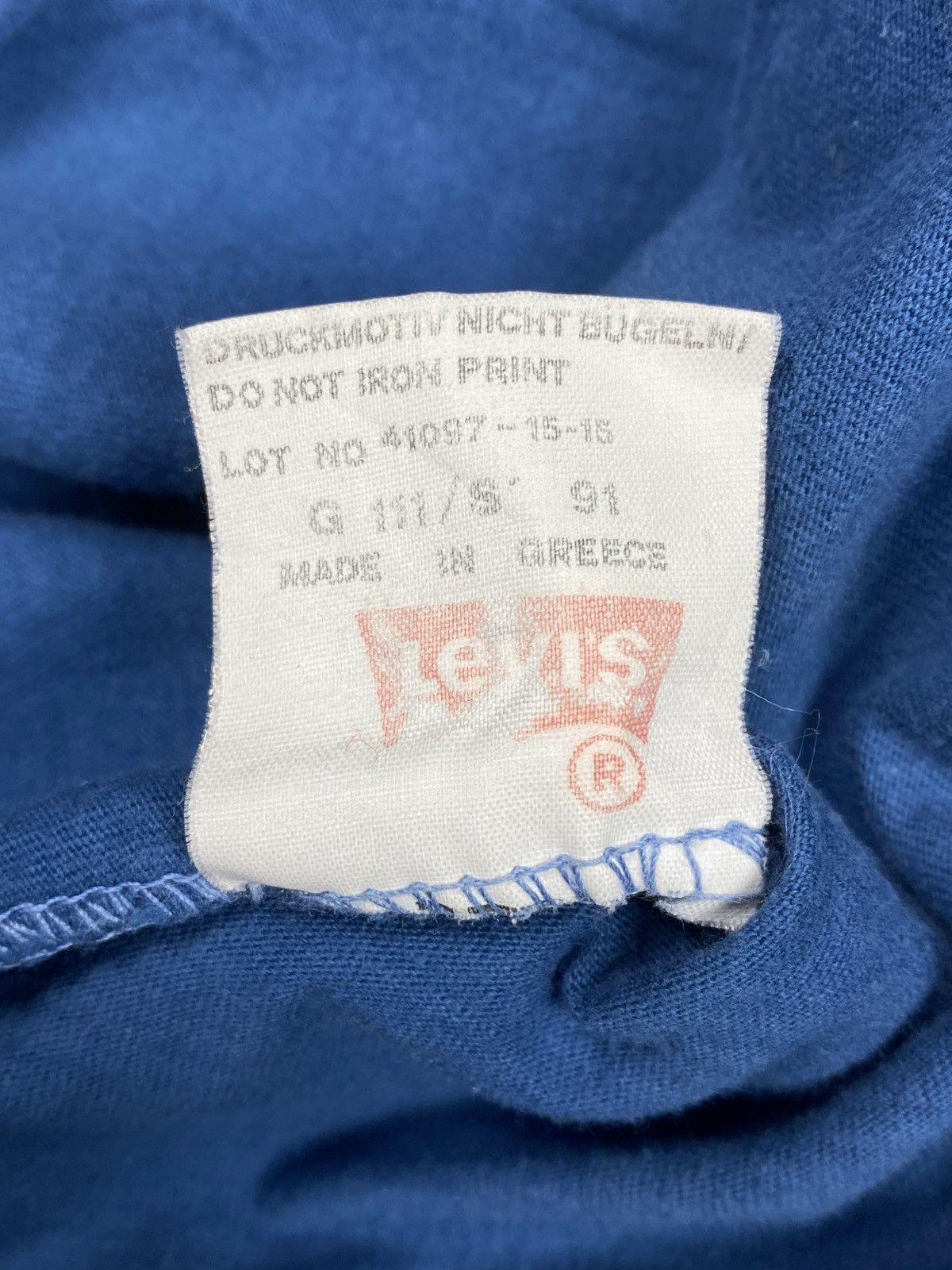 Levi's Vintage Levi’s Power of the Blue Graphic Tee Y2K 90s USA Size US XL / EU 56 / 4 - 15 Thumbnail