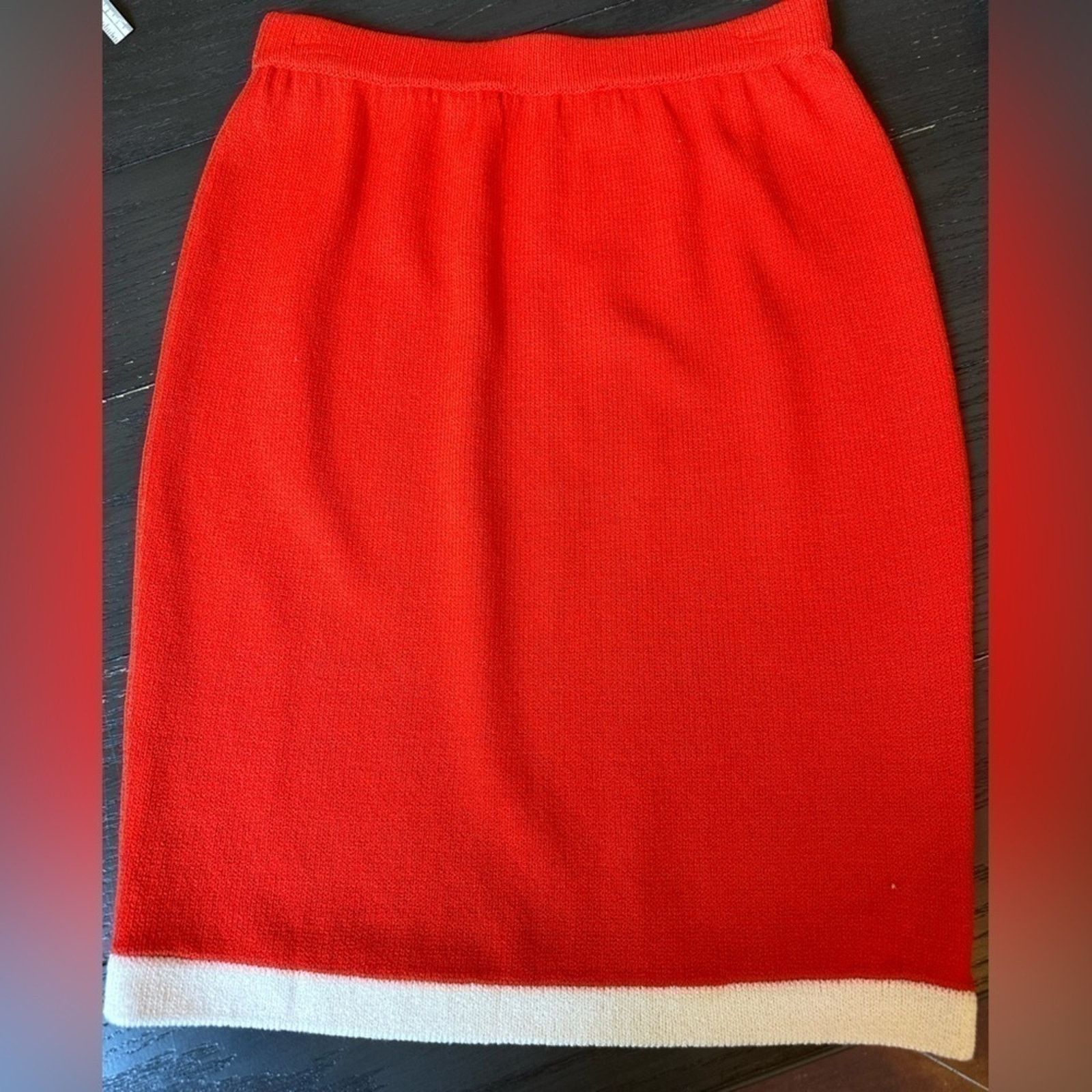 St. John St. John Collection Red Knit Skirt Size 26" / US 2 / IT 38 - 2 Thumbnail