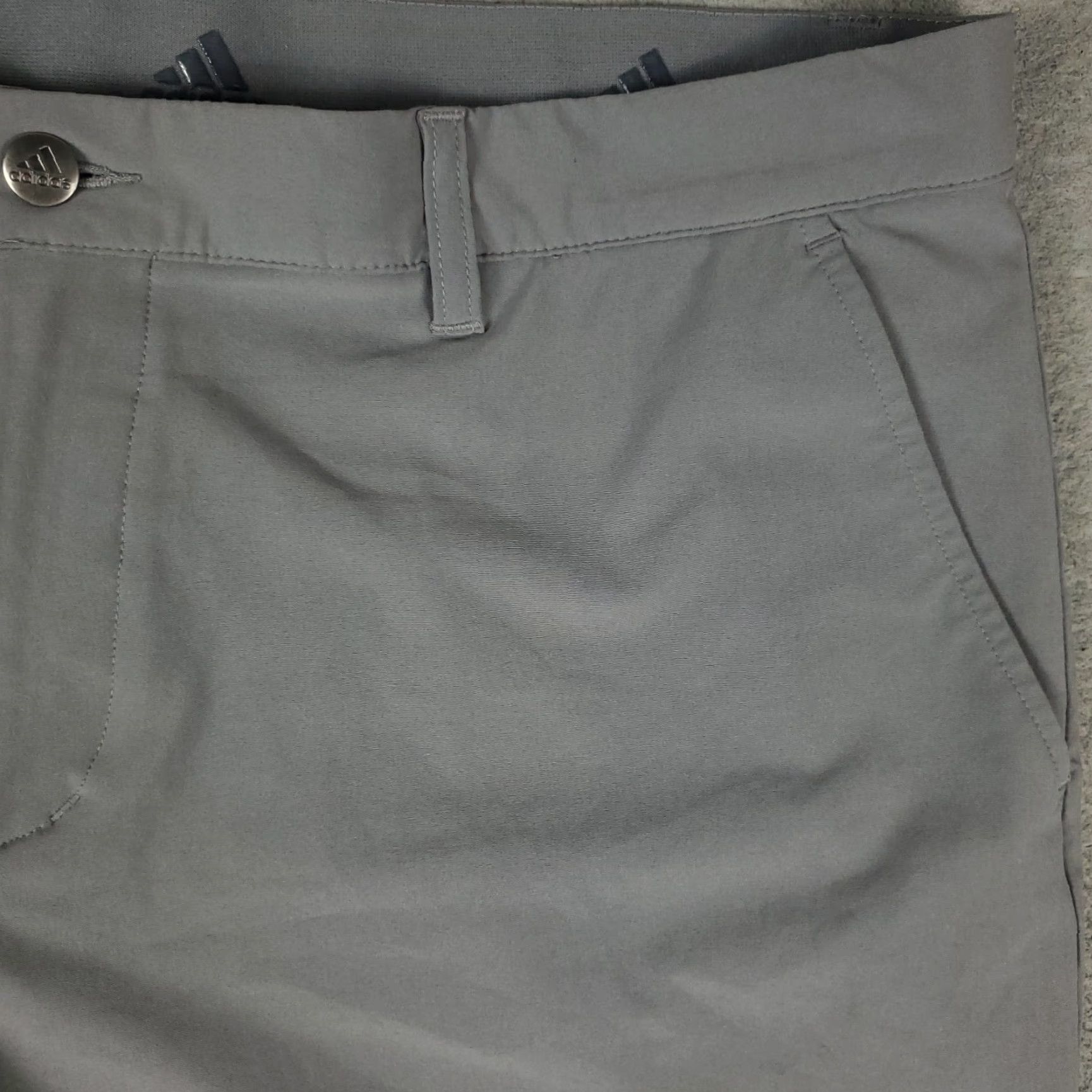 Adidas Adidas Shorts Mens Size 38 Gray Golf Casual Slash Pockets Flat Front Chino Size US 38 / EU 54 - 3 Thumbnail