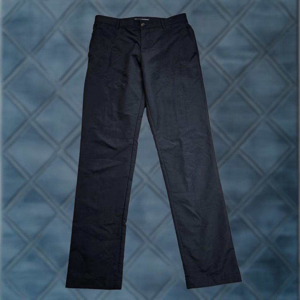 Banana Republic Banana Republic Black Tech Chino Pants 32x34 Mens Straight Leg Casual Business Slim Size US 32 / EU 48 - 1 Thumbnail