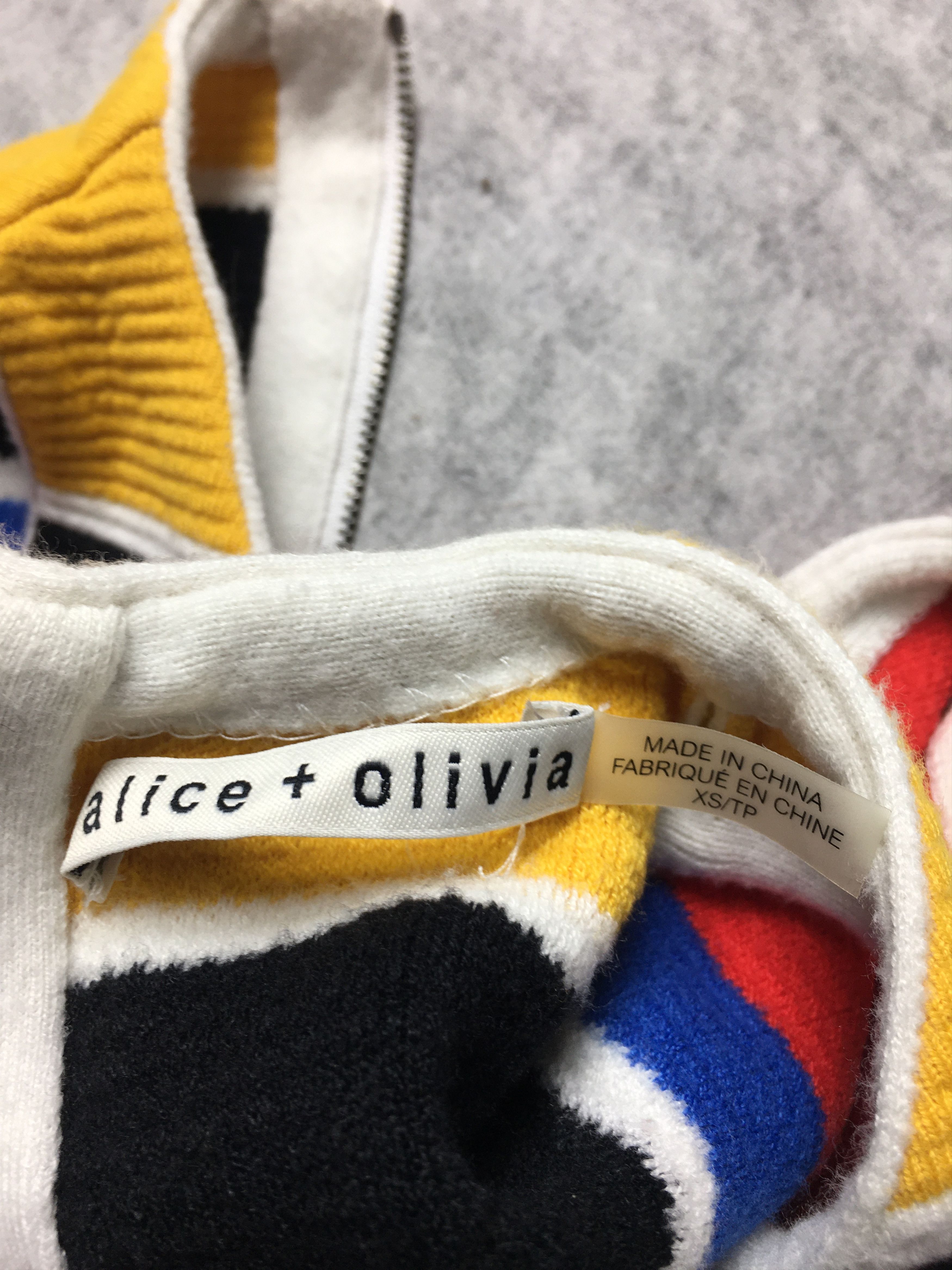 Alice + Olivia Alice + Olivia JENNER Ribbed Midi Dress Size XS / US 0-2 / IT 36-38 - 9 Thumbnail