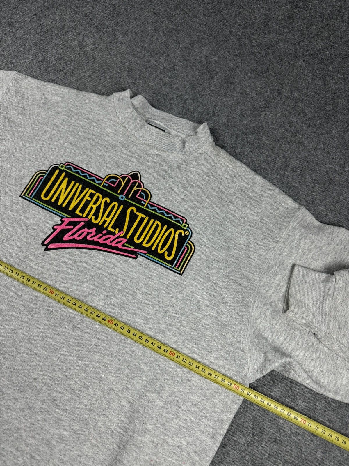 Universal Studios × Vintage Vintage 90s Universal Studios Crewneck Sweatshirt Spellout Size US L / EU 52-54 / 3 - 8 Thumbnail