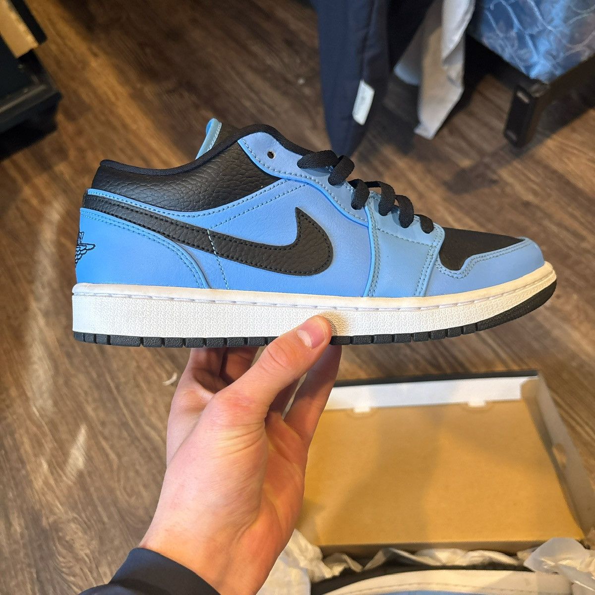 Jordan Brand Air Jordan University Blue Black Size US 8.5 / EU 41-42 - 2 Thumbnail