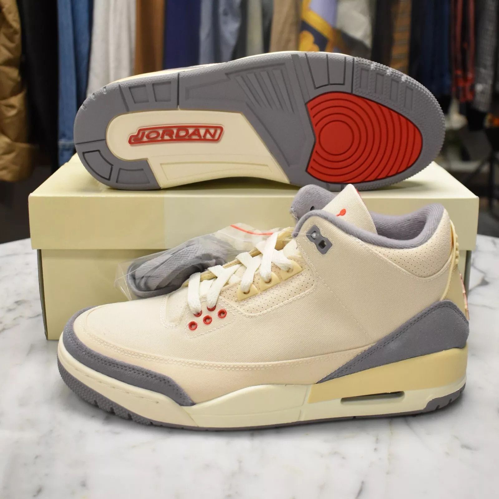 Jordan Brand × Nike Air Jordan 3 Retro SE Muslin Beige Red Sneakers Size US 8.5 / EU 41-42 - 1 Thumbnail