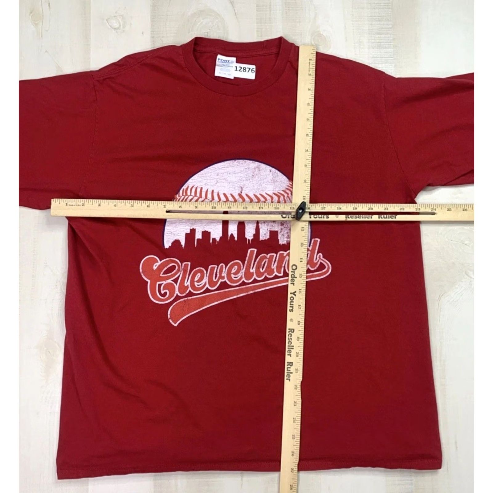 Vintage VINTAGE Cleveland Baseball T-Shirt Red XL Mens Y2K Distressed Graphic 2000s Crew Neck Short Sleeve Cotton Blend Nike Size US XL / EU 56 / 4 - 4 Thumbnail