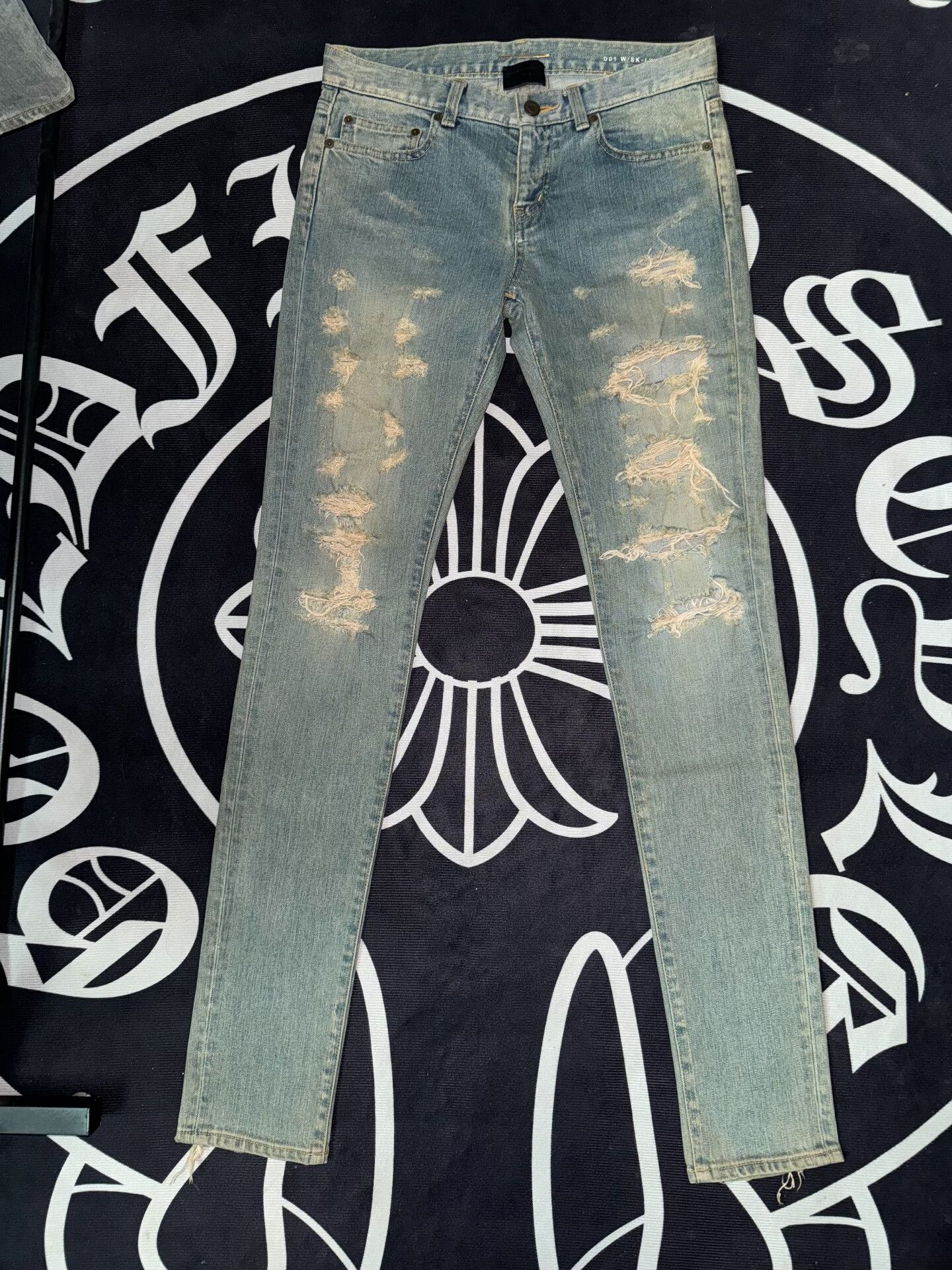 Saint Laurent Paris Saint Laurent Light Blue Distressed Jeans Size US 28 / EU 44 - 1 Thumbnail