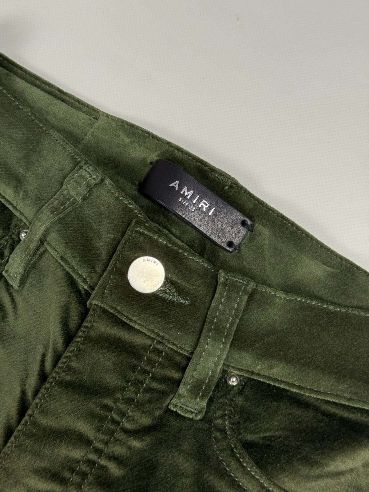 Amiri BNWT Amiri Skinny Stack Military Green Velour Pants Trousers Size 25" / US 0 / IT 36 - 11 Thumbnail