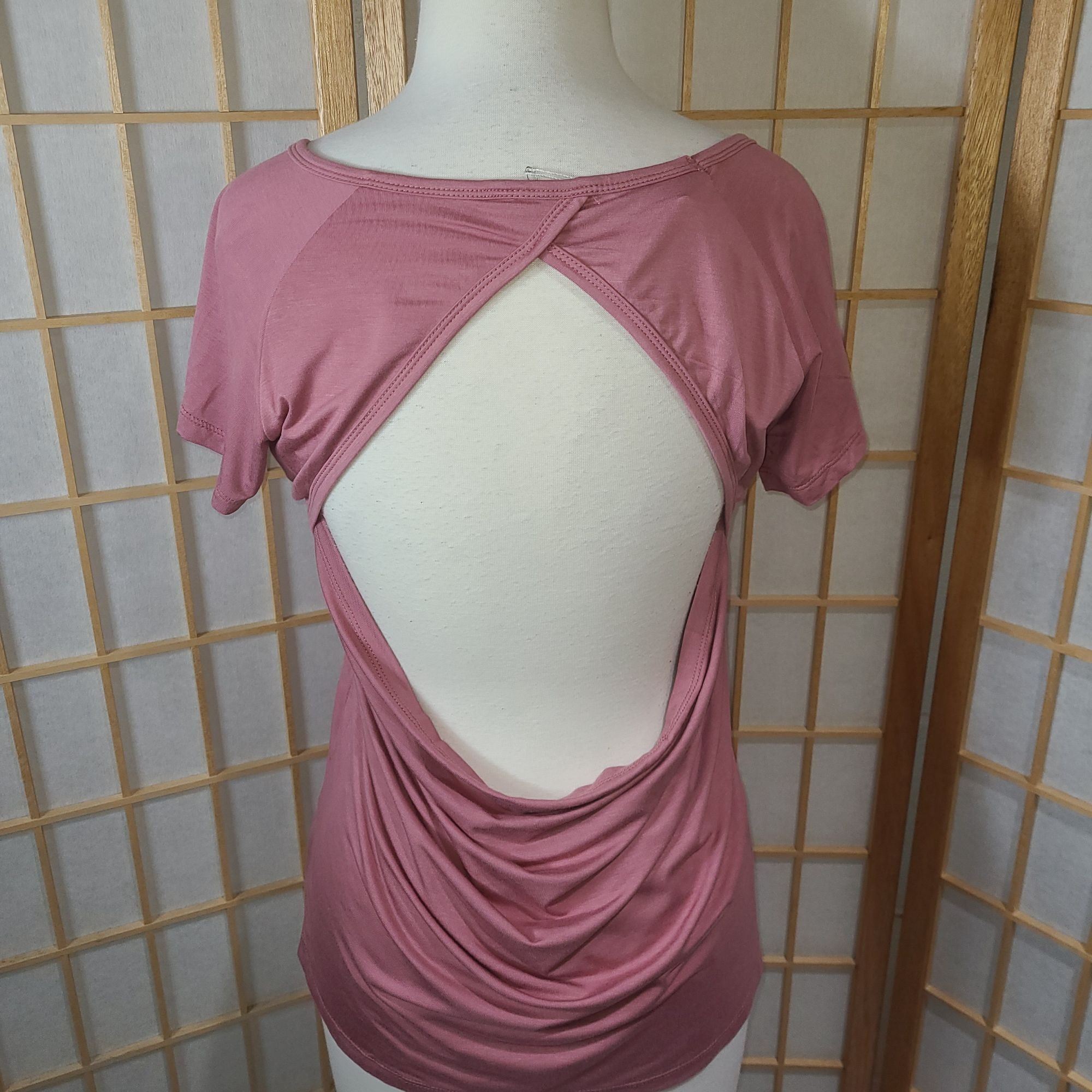 Other NWT The Free Yoga Sm Open Back Top Size S / US 4 / IT 40 - 16 Thumbnail