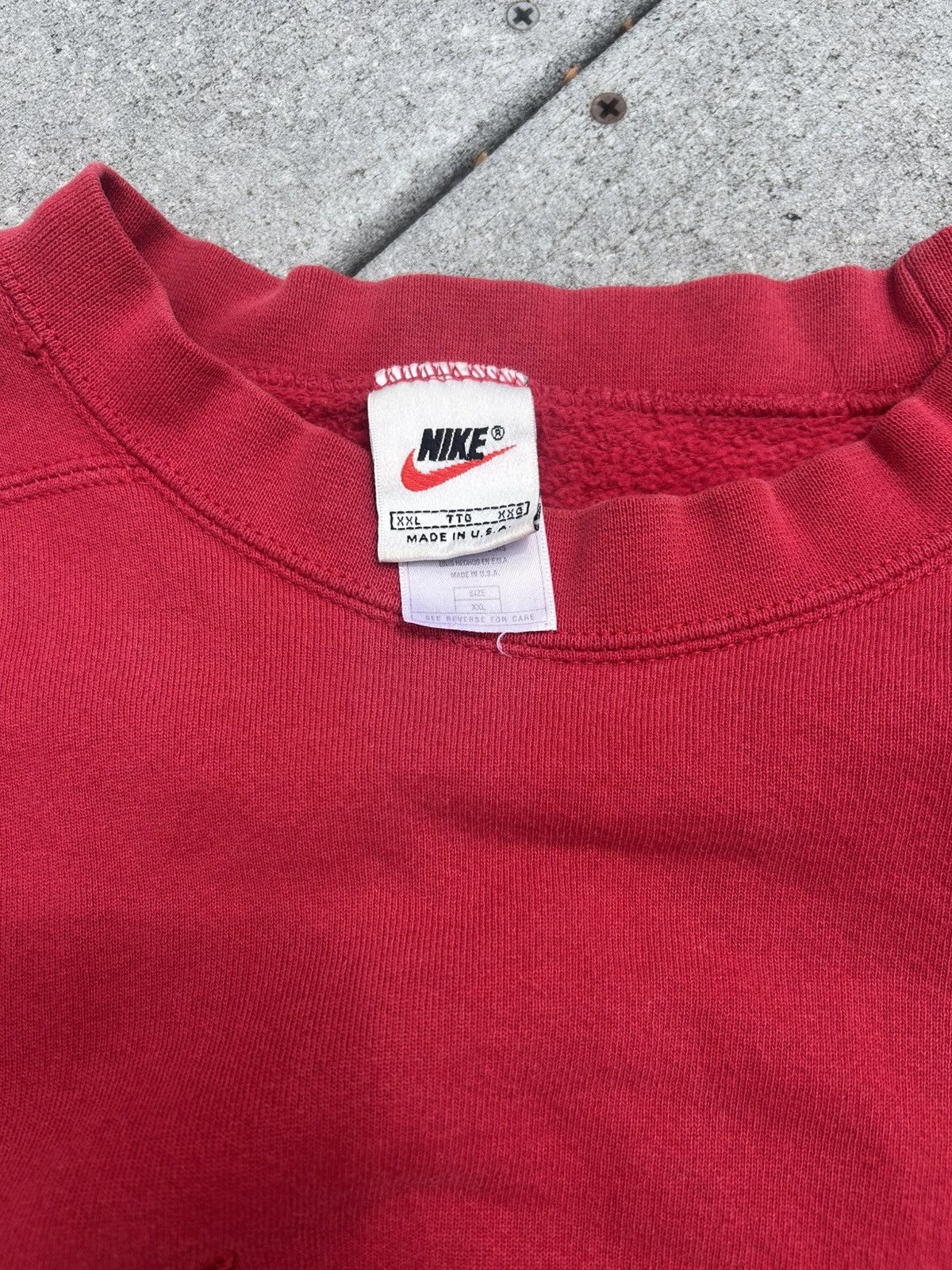 Nike × Vintage Vintage Nike red sweatshirt Size US L / EU 52-54 / 3 - 2 Thumbnail