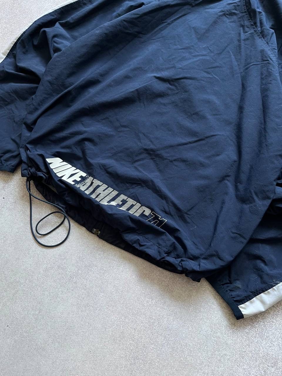 Nike Vintage Nike Swoosh Nylon Jacket Y2K L Size US L / EU 52-54 / 3 - 7 Thumbnail