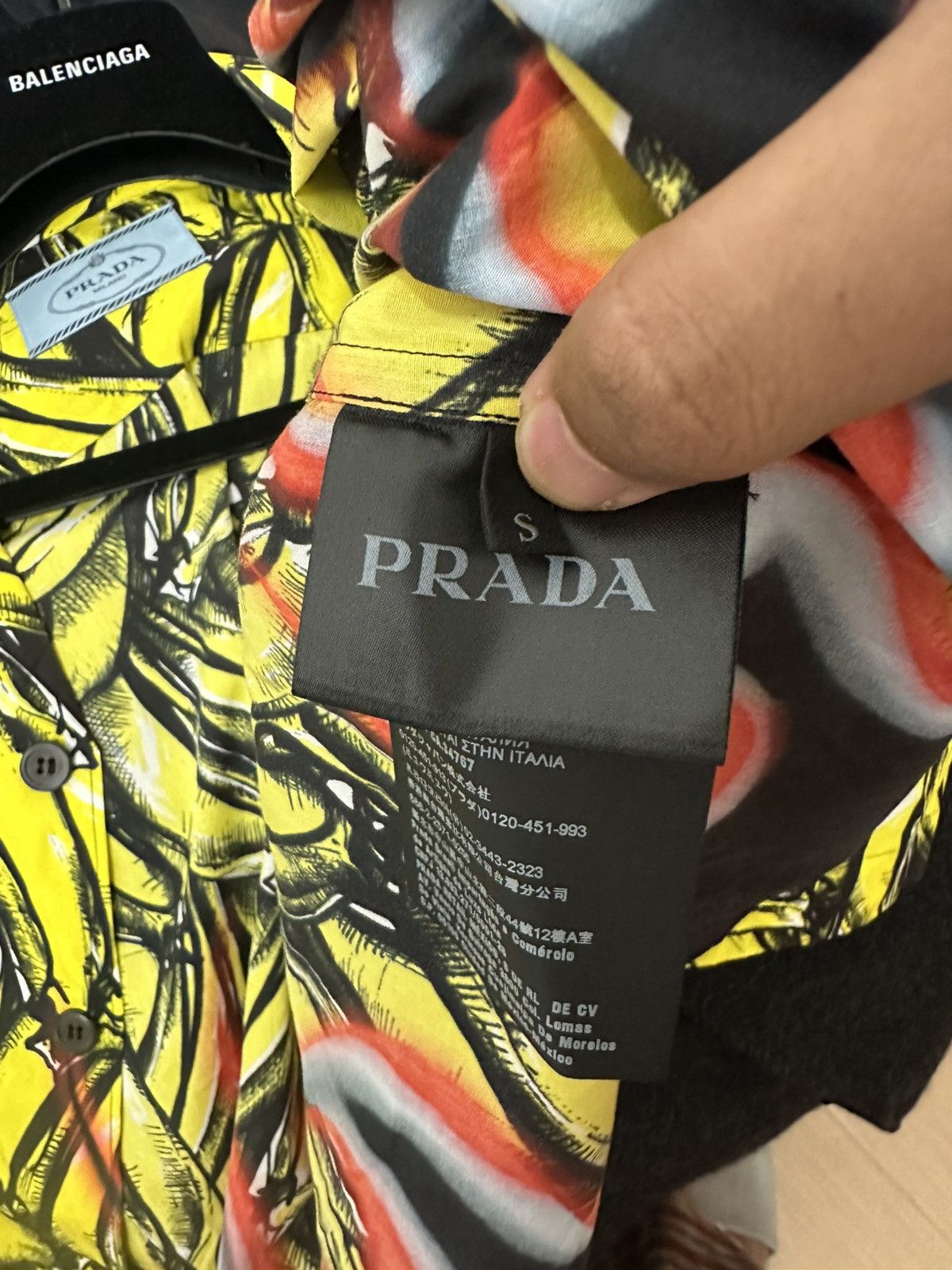 Prada Prada Banana and Flames Bowling Shirt Size US S / EU 44-46 / 1 - 4 Thumbnail