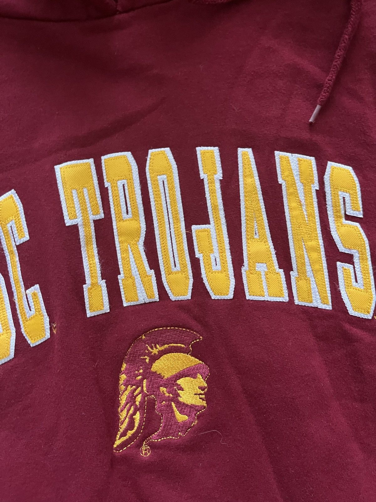 Vintage Vintage USC Trojans Burgundy Hoodie Size US XL / EU 56 / 4 - 7 Thumbnail