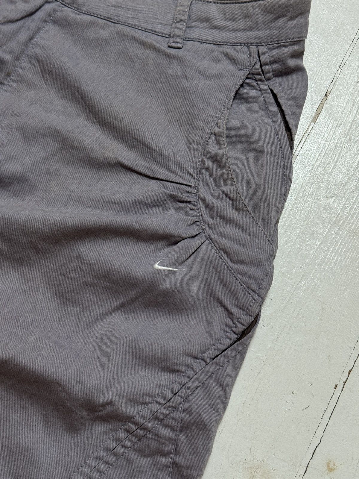 Nike VINTAGE NIKE MINI SWOOSH BONDAGE BREECHES / SHORTS Size 32" / US 10 / IT 46 - 4 Thumbnail