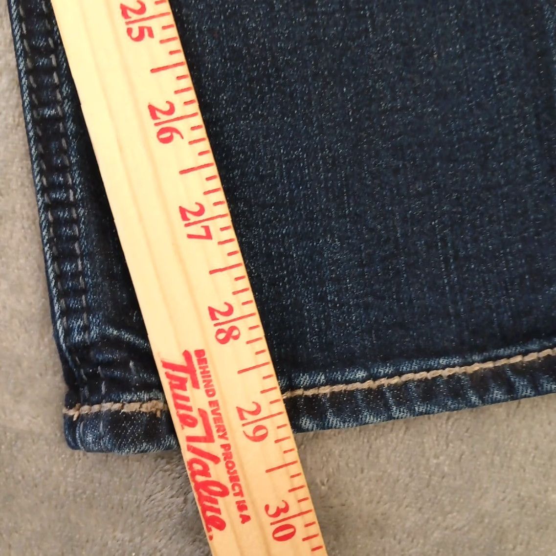 Silver Jeans Co. Silver Avery Straight Jeans Womens Size 26 Blue Dark Mid Rise Stretch 25x29 Size 26" / US 2 / IT 38 - 5 Thumbnail