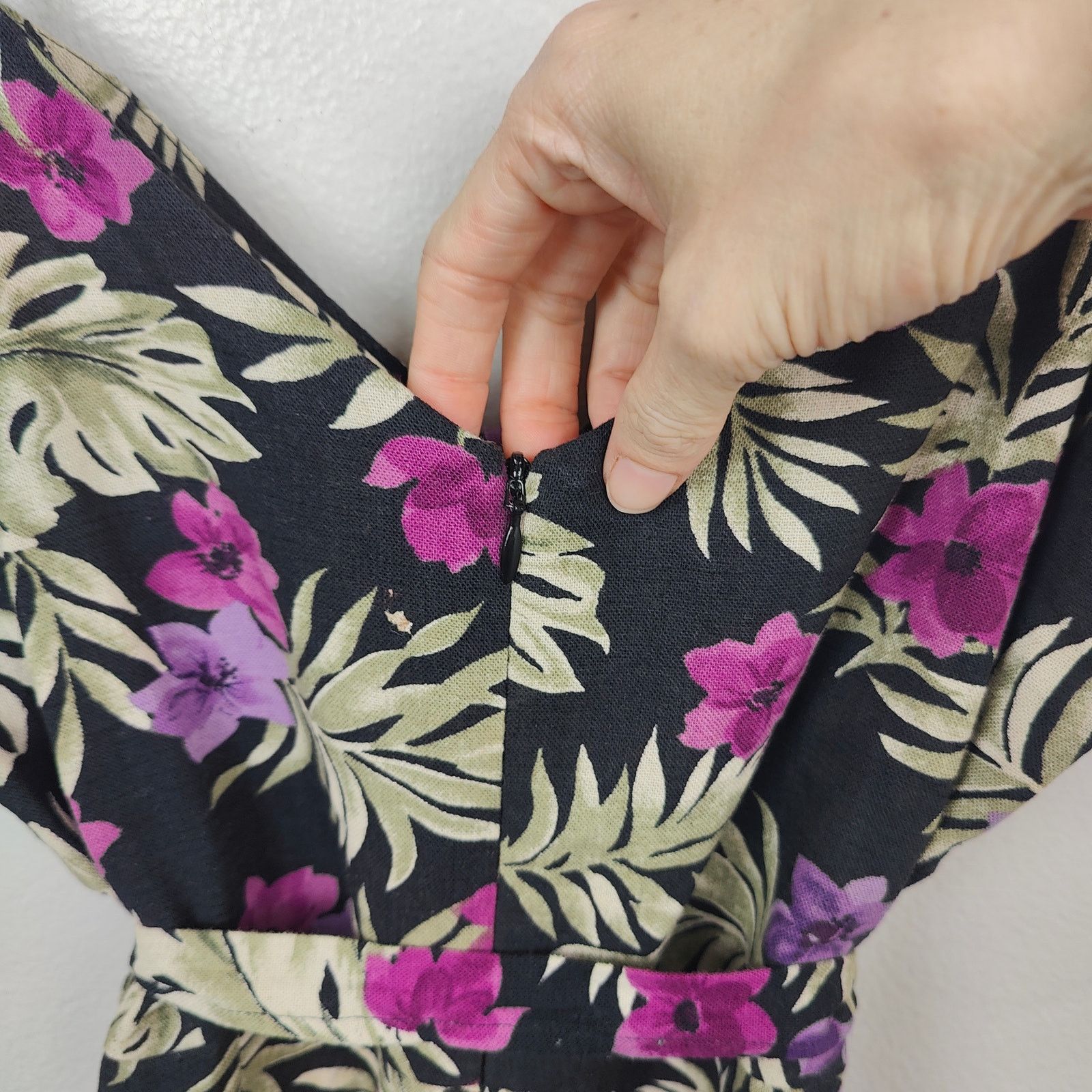 Other Reformation Beliz Dress Size 8 Purple Black Lanai Floral Size S / US 4 / IT 40 - 4 Thumbnail