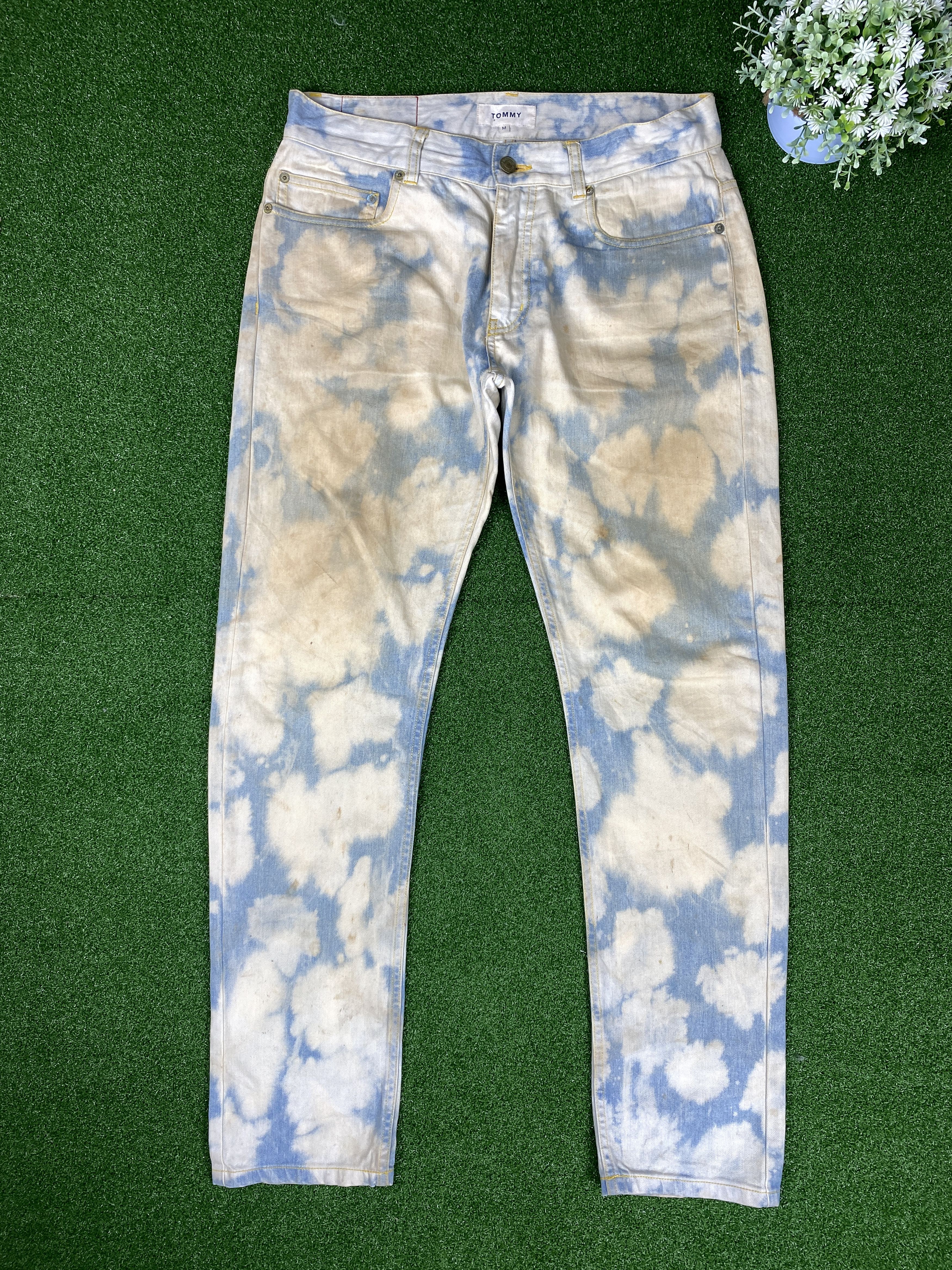 Vintage Tommy Acid Wash Blue Jeans CP0051