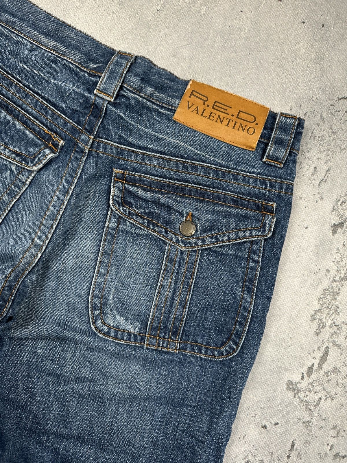Valentino R.E.D. Valentino Vintage Faded Denim Jeans Flap Back Pockets Size US 31 - 11 Thumbnail
