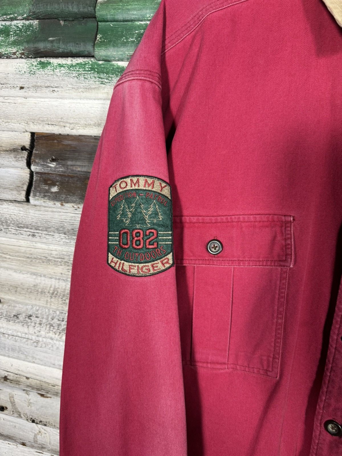 Tommy Hilfiger × Vintage VTG Tommy Hilfiger Ranger Expedition Patch Button Up Shirt Size US L / EU 52-54 / 3 - 5 Thumbnail