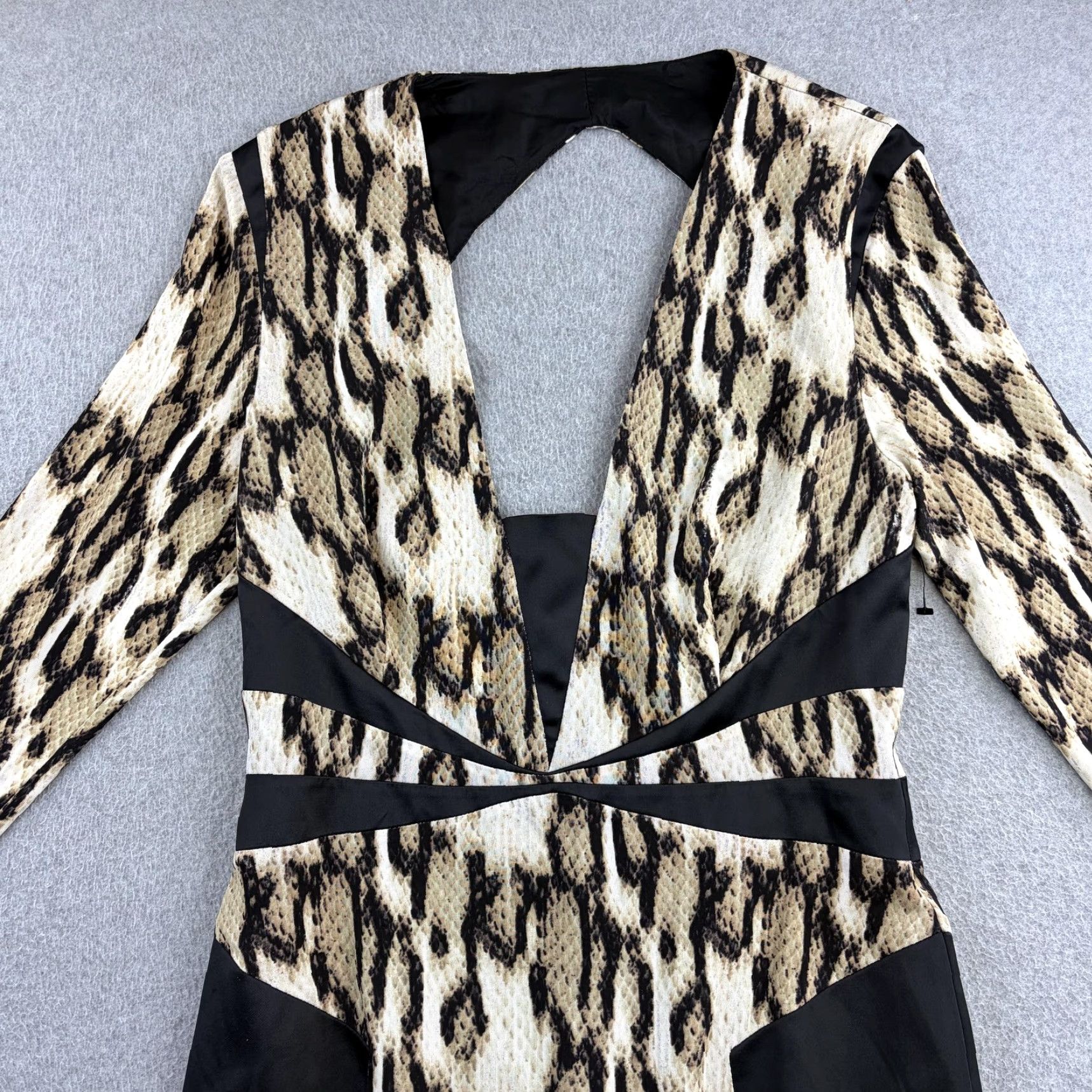Just Cavalli Just Cavalli Dress Womens 46 Beige Animal Print Cutout Bodycon Long Sleeve Knee Length Zipper Backless Ladies Venntage? Size L / US 10 / IT 46 - 4 Thumbnail