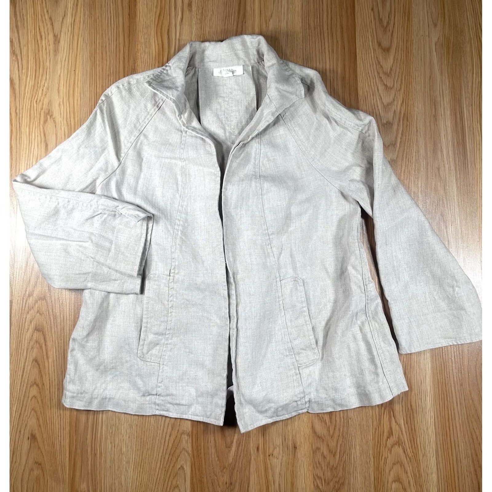 Charter Club Charter Club Luxury Blazer Woman’s XS Linen Open Pleated Back Belt Back Beach Classic Vacation Boho Beige Womens XS Linen Blazer Size XS / US 0-2 / IT 36-38 - 2 Thumbnail