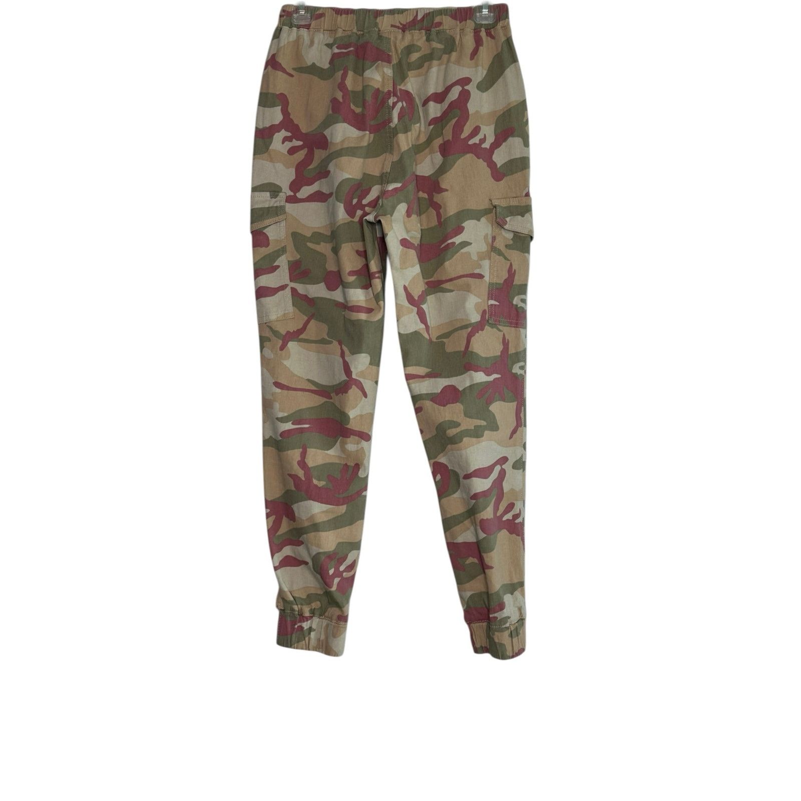 Almost Famous Almost Famous camo cargo pull on pants size medium Size 28" / US 6 / IT 42 - 6 Thumbnail
