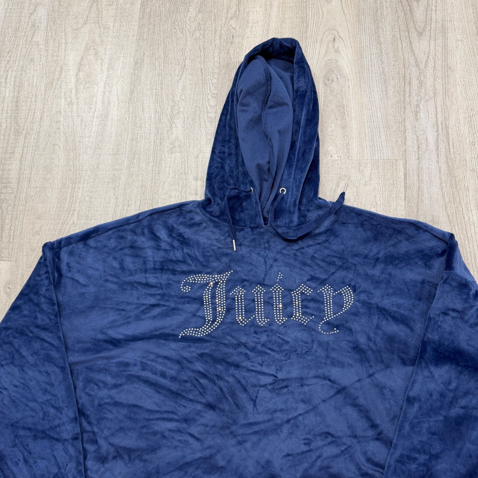 Juicy Couture Vintage Juicy Couture Velour Cropped Hoodie Women's Medium Size M / US 6-8 / IT 42-44 - 2 Thumbnail