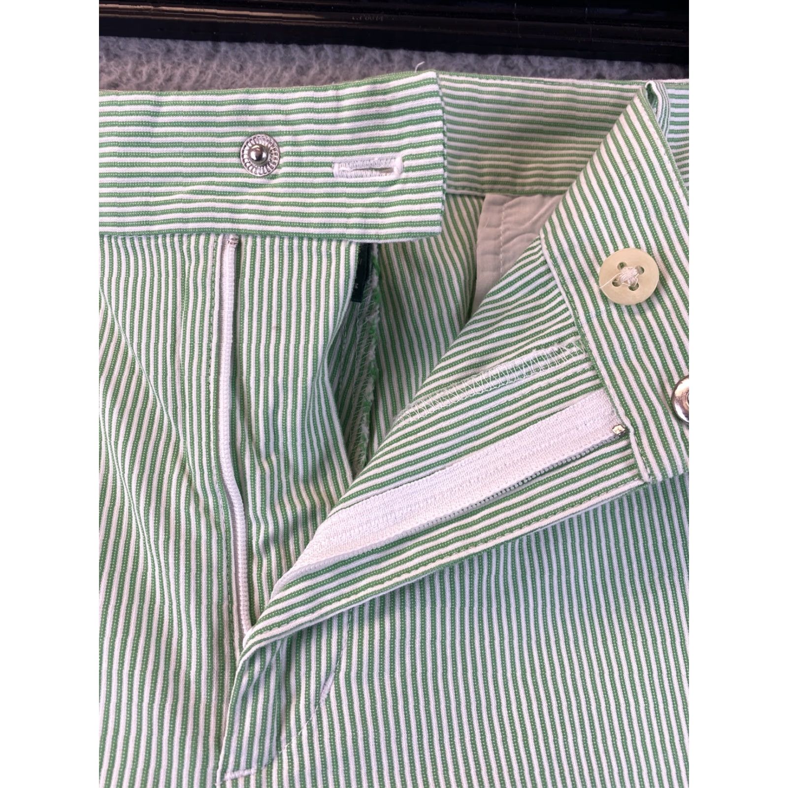 Ralph Lauren VINTAGE? No. LAUREN RALPH LAUREN ACTIVE Shorts WOMEN 12 Green White Stripes Pockets Cotton Blend Regular Fit 79-48 Size 34" / US 12 / IT 48 - 7 Thumbnail