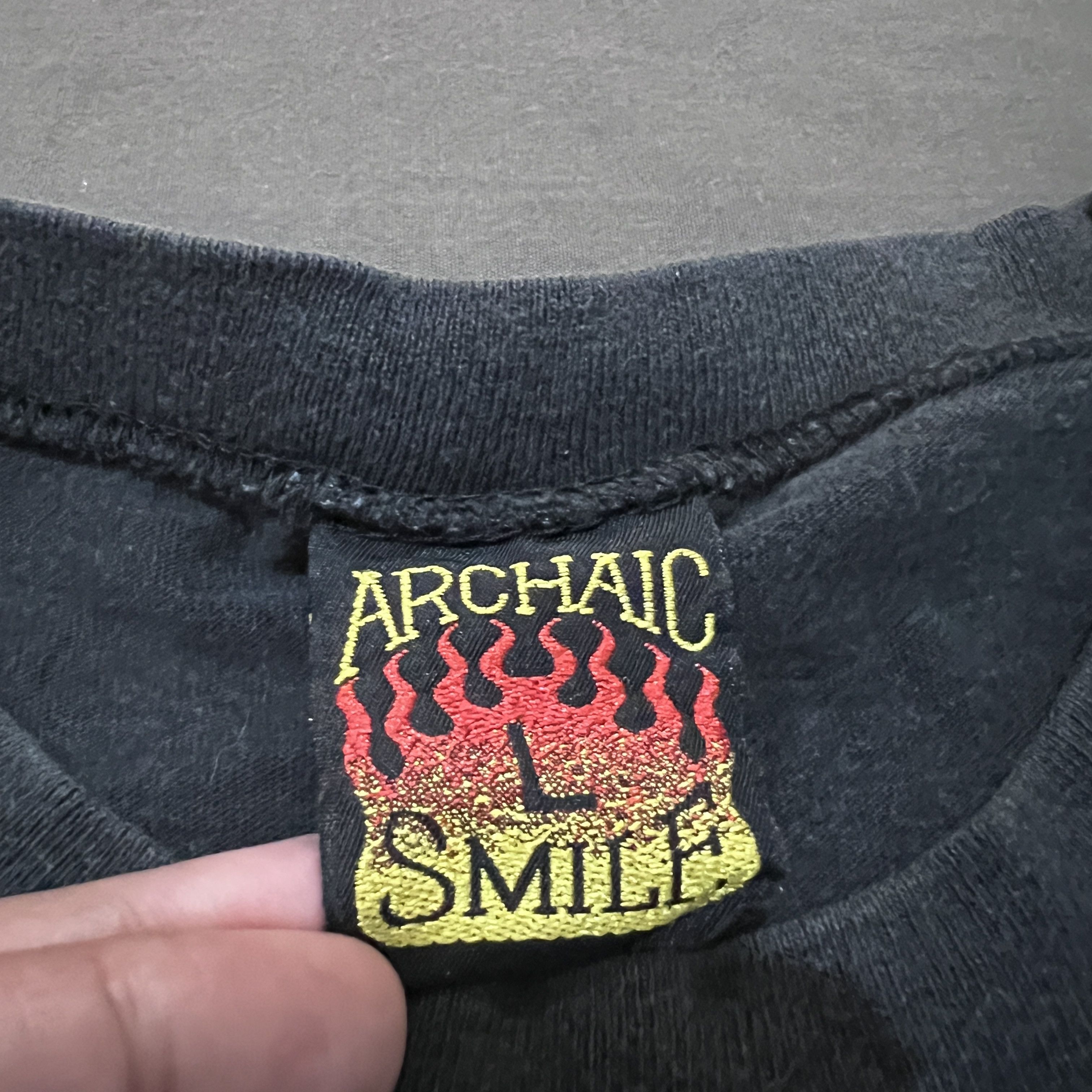 Seditionaries × Vintage Vintage 90s Archaic Smile Love Cross Tee Faded Size US L / EU 52-54 / 3 - 3 Thumbnail