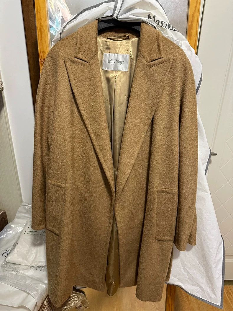 Max Mara Max Mara Coats Size M / US 6-8 / IT 42-44 - 1 Thumbnail