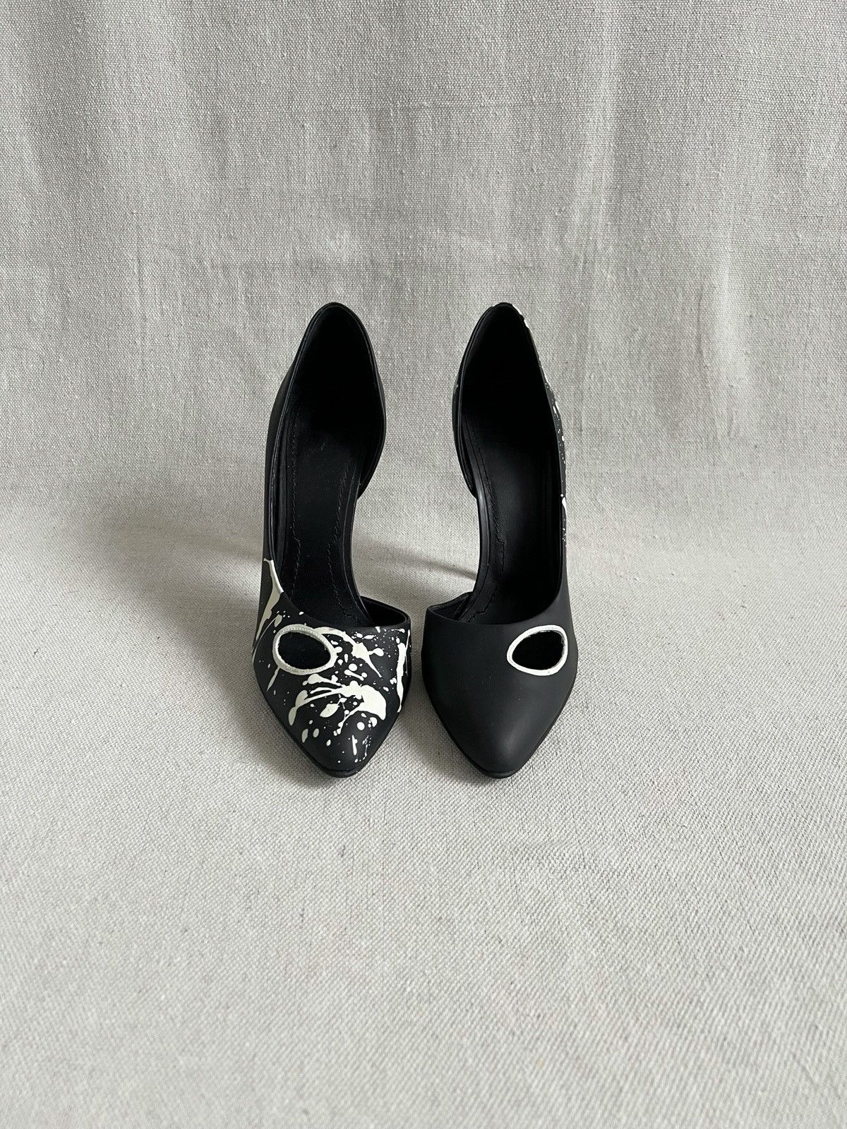 Givenchy Vintage Givenchy Cut-Out Painted Stilettos Size US 9 / IT 39 - 2 Thumbnail