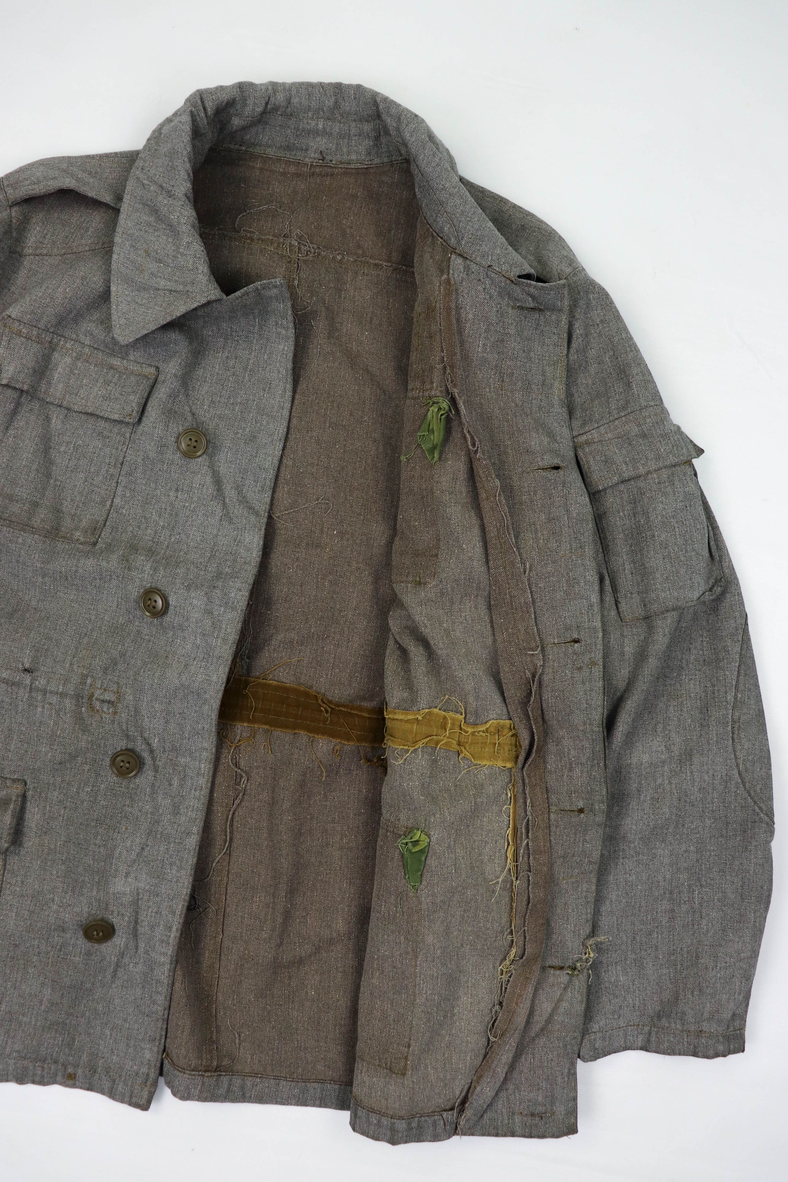Vintage 40-50s? Gray Distressed Hunting Field Jacket