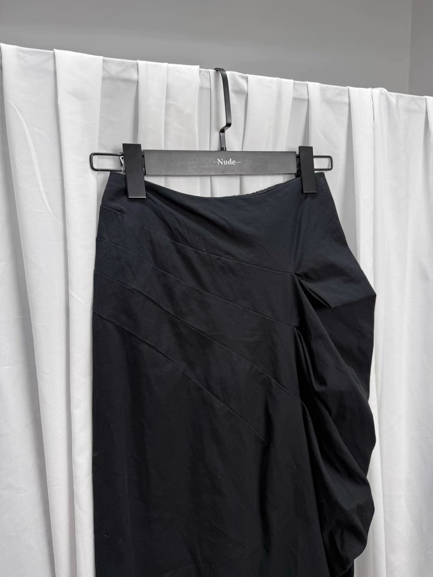 Dries Van Noten Dries Van Noten Abstract Pleated Midi Skirt K20 Size 24" / US 00 / IT 34 - 2 Thumbnail