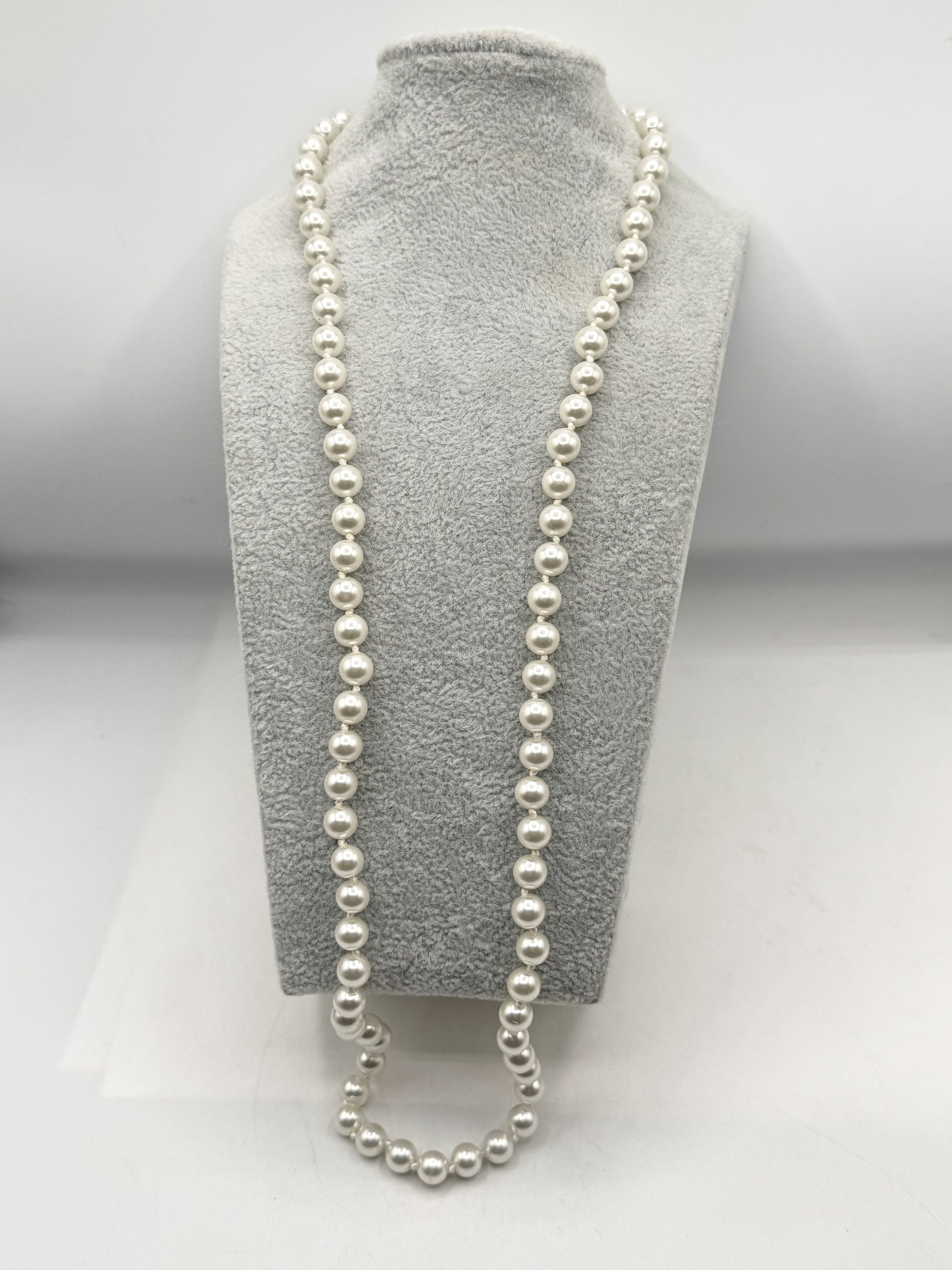 Vintage Vintage faux pearl gold tone clasp necklace Size ONE SIZE - 1 Thumbnail
