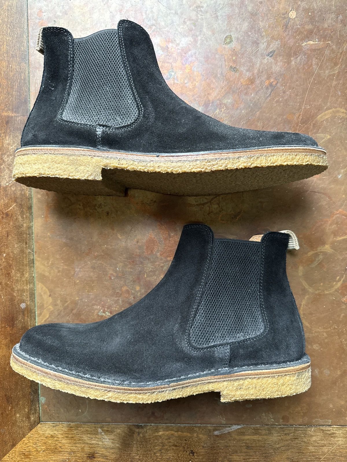 Astorflex Brand New Astorflex Black Suede Chelsea Boots Size US 10 / EU 43 - 2 Thumbnail