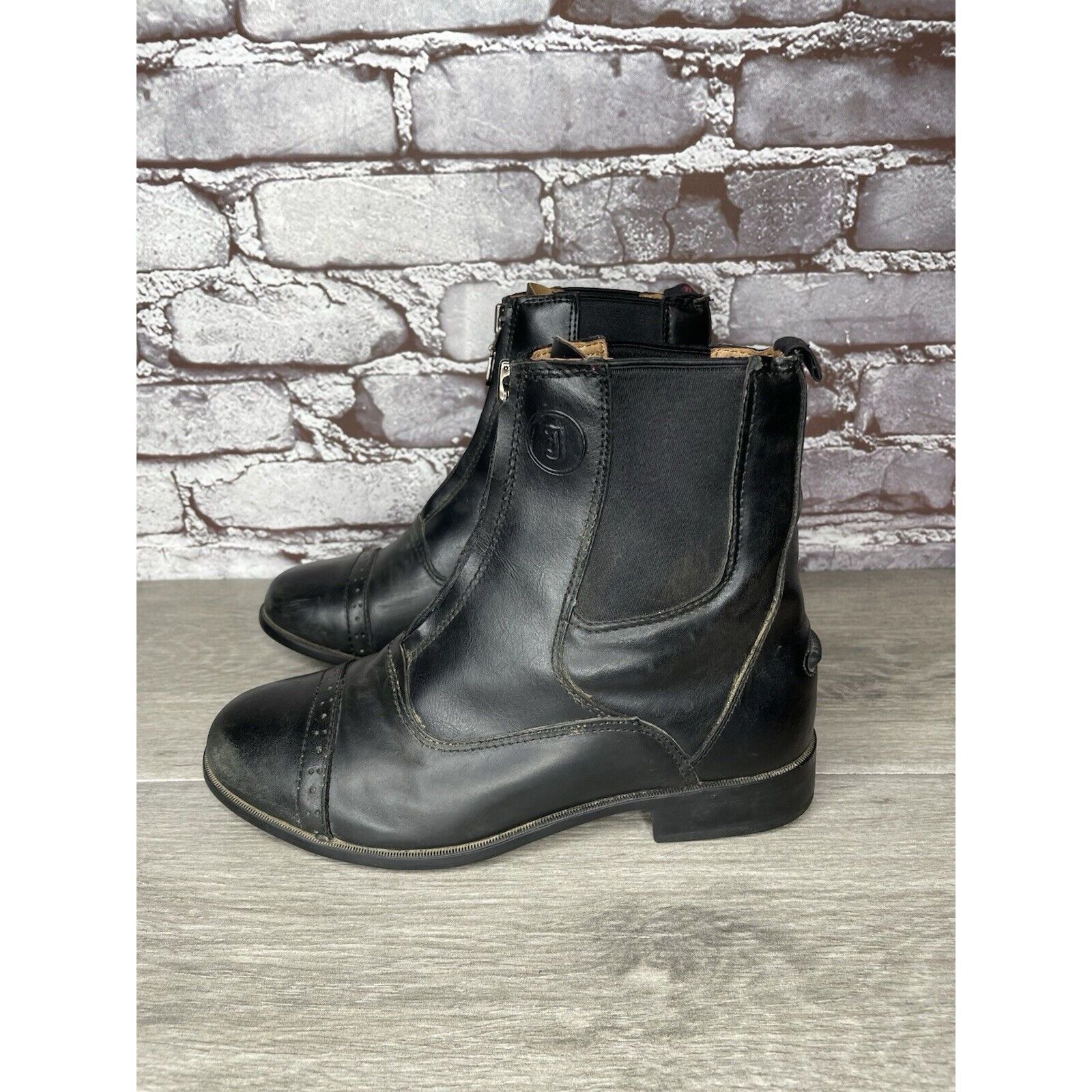 Justin Justin Black Leather Front Zip Jodhpur Cap Toe Boots Women S Size US 7 / IT 37 - 18 Thumbnail