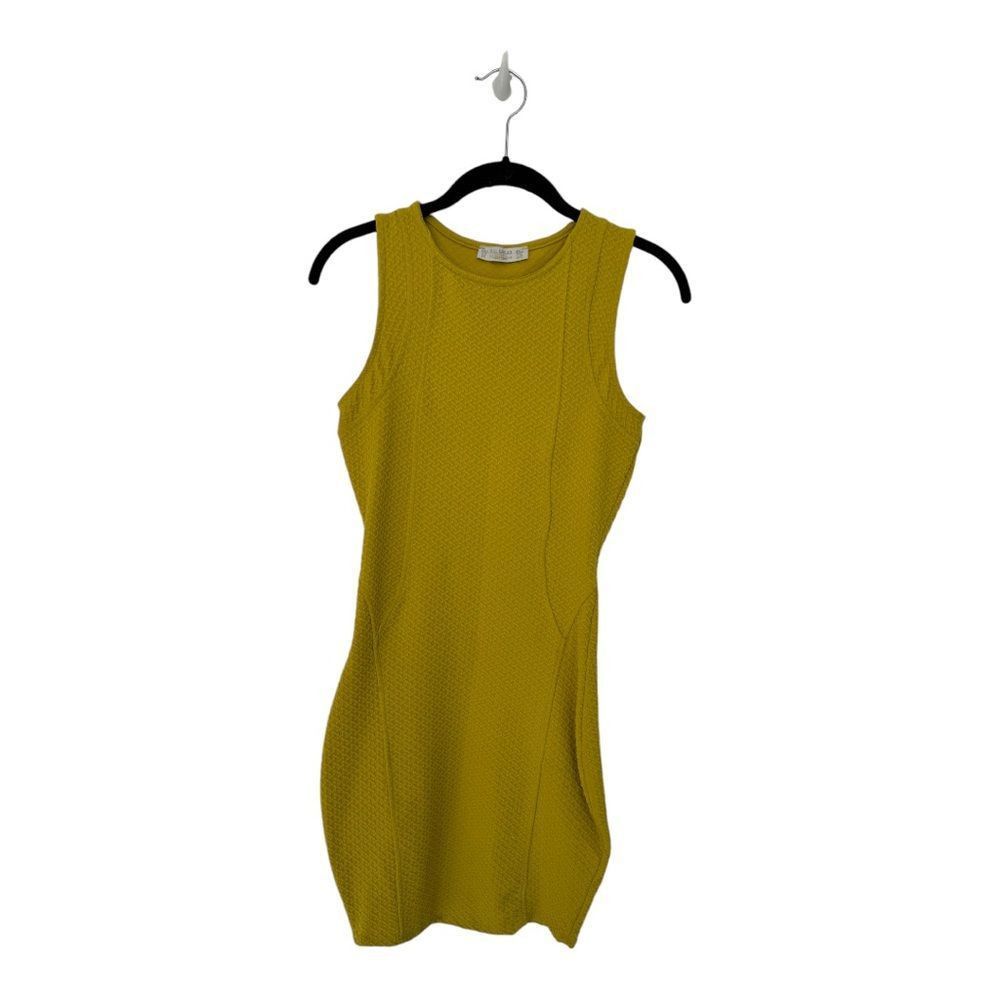 Other Pull & Bear SZ M yellow textured bodycon dress Size M / US 6-8 / IT 42-44 - 1 Thumbnail