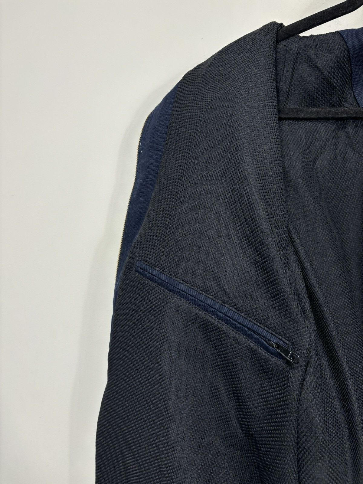 Carhartt Vintage Carhartt J131 USA Navy Hype Hooded Active Jacket Size US XL / EU 56 / 4 - 14 Thumbnail