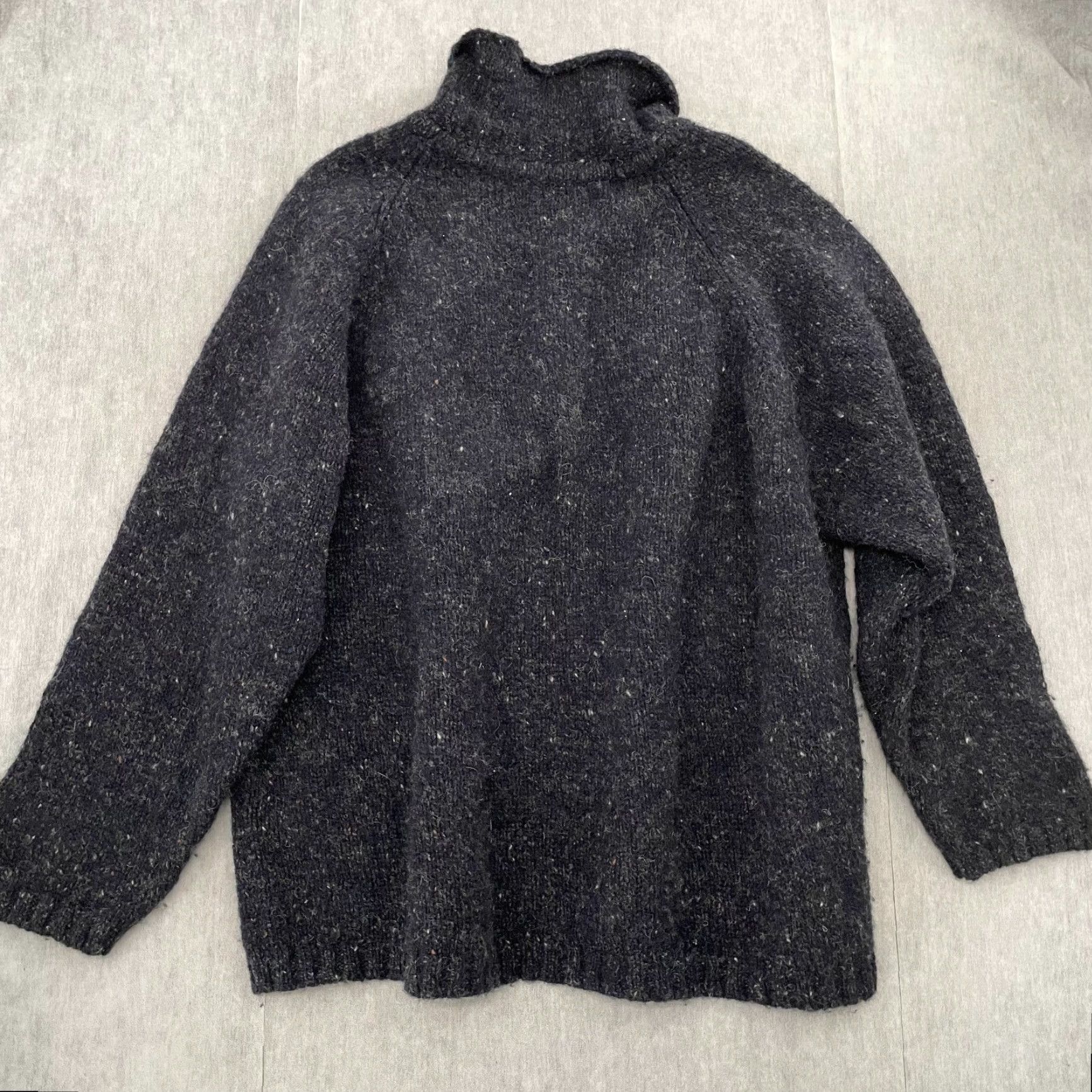 Abercrombie & Fitch VINTAGE Abercrombie & Fitch Sweater Adult XL Blue Wool Turtleneck Hong Kong Mens Size US XL / EU 56 / 4 - 3 Thumbnail