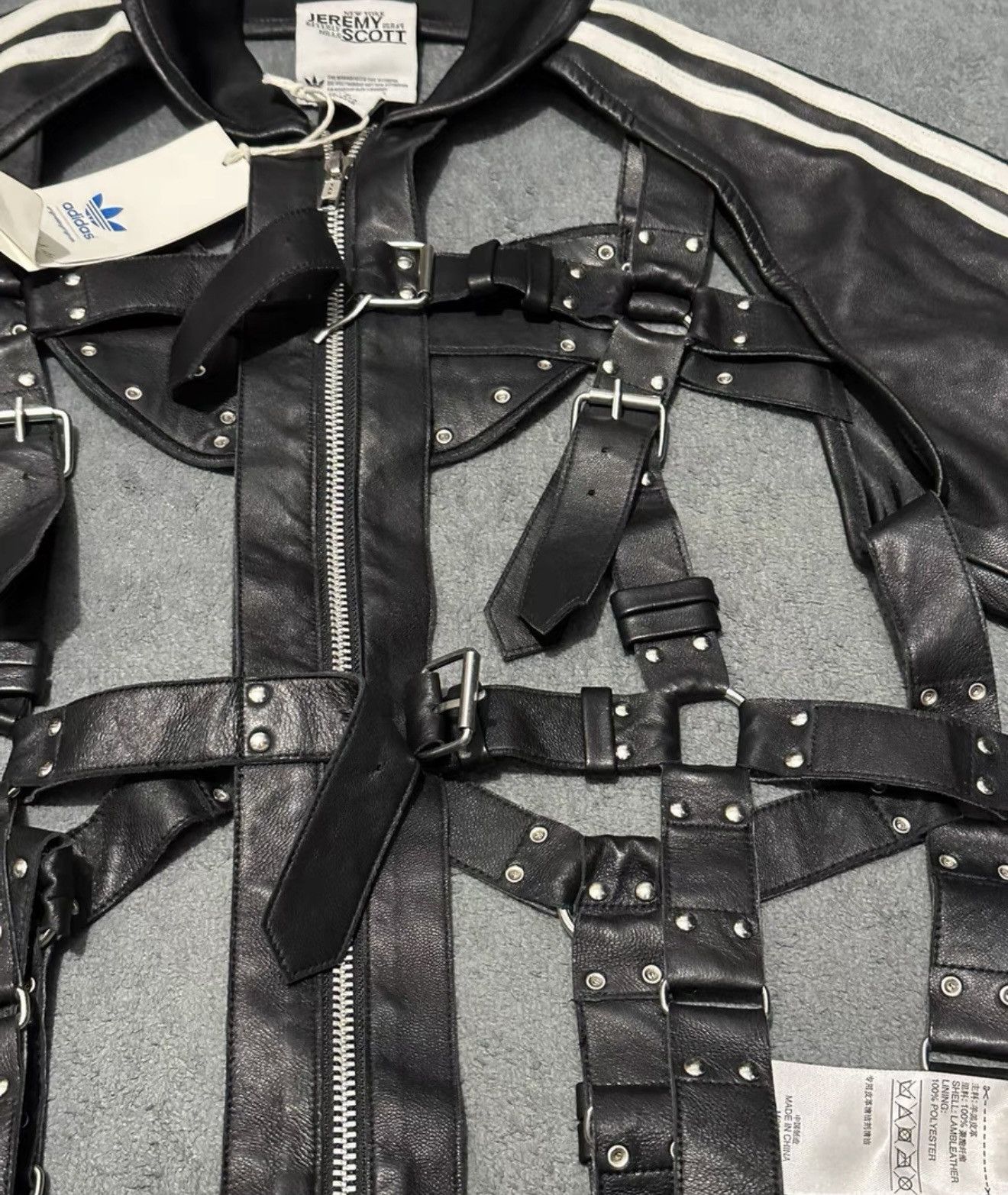 Adidas × Jeremy Scott Jeremy Scott x Adidas Archive Leather Jacket Moschino Size US S / EU 44-46 / 1 - 2 Thumbnail
