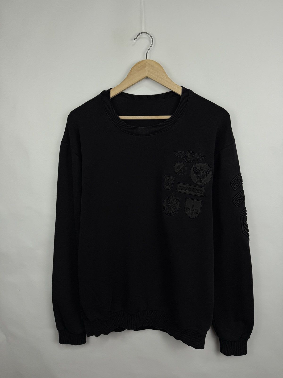 Dsquared2 🇮🇹 Dsquared2 Army Embossed Logo Art Sweatshirt Y2K Rare Retro Size US L / EU 52-54 / 3 - 3 Thumbnail