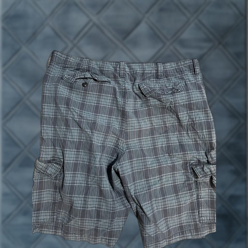 Eddie Bauer Eddie Bauer Shorts Size 40 Plaid Blue 9” Inseam Pockets Size US 40 / EU 56 - 1 Thumbnail