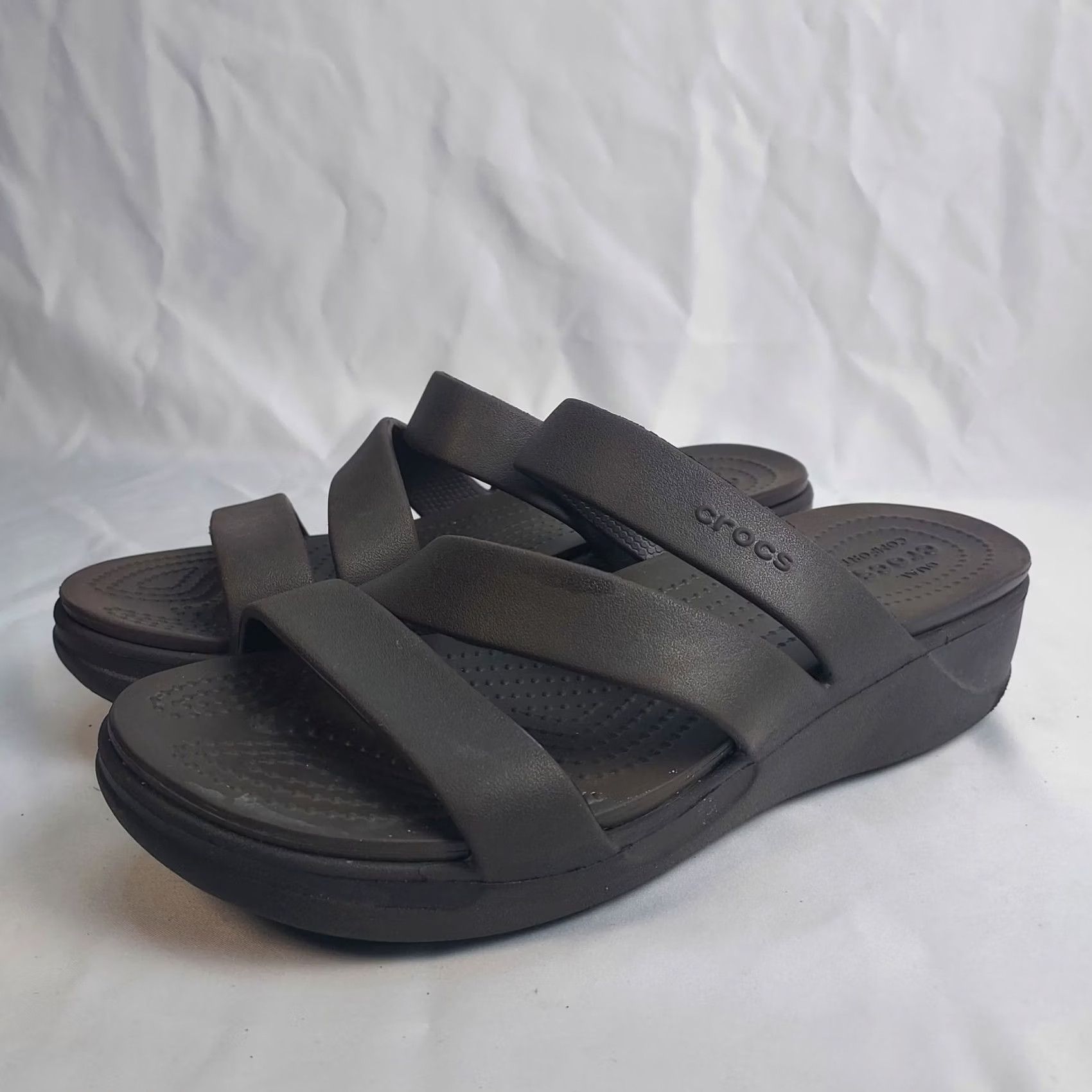 Crocs Crocs Brooklyn Wedge Sandals Black Size 10 Womens Strappy Slip On Comfort Size US 10 / IT 40 - 3 Thumbnail
